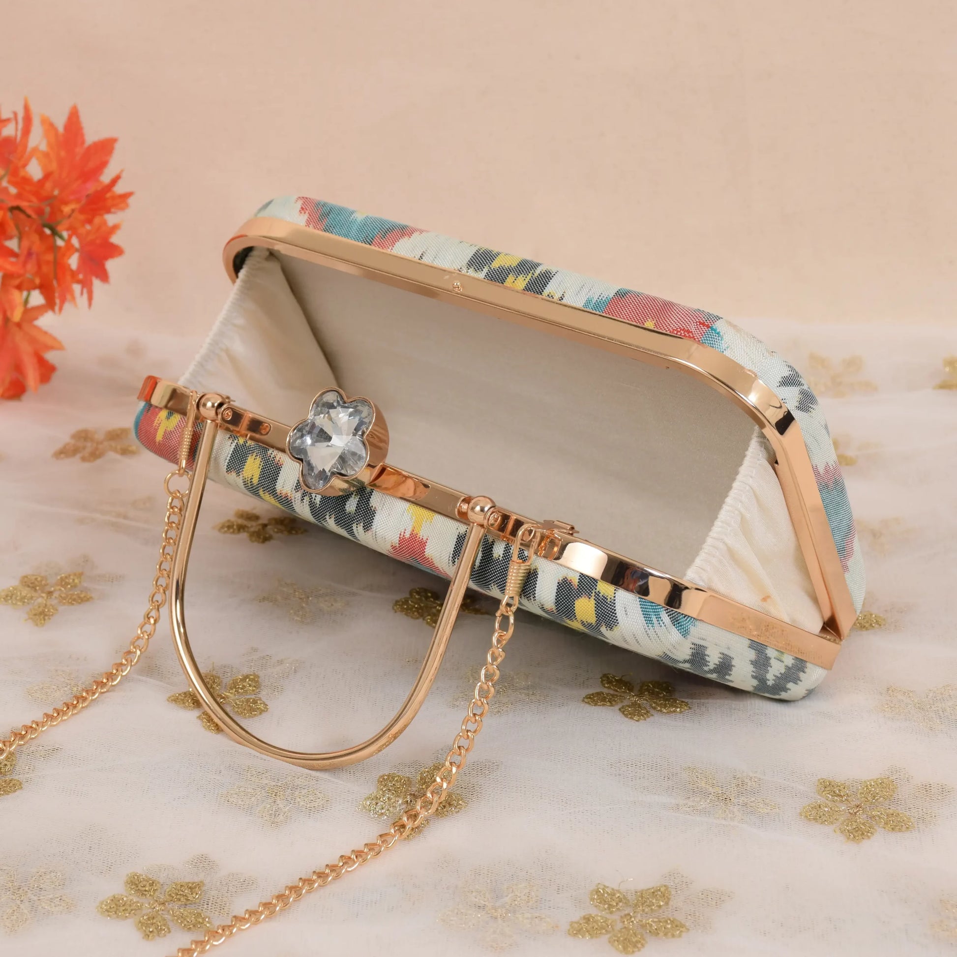 Single Ikat Patola Clutch