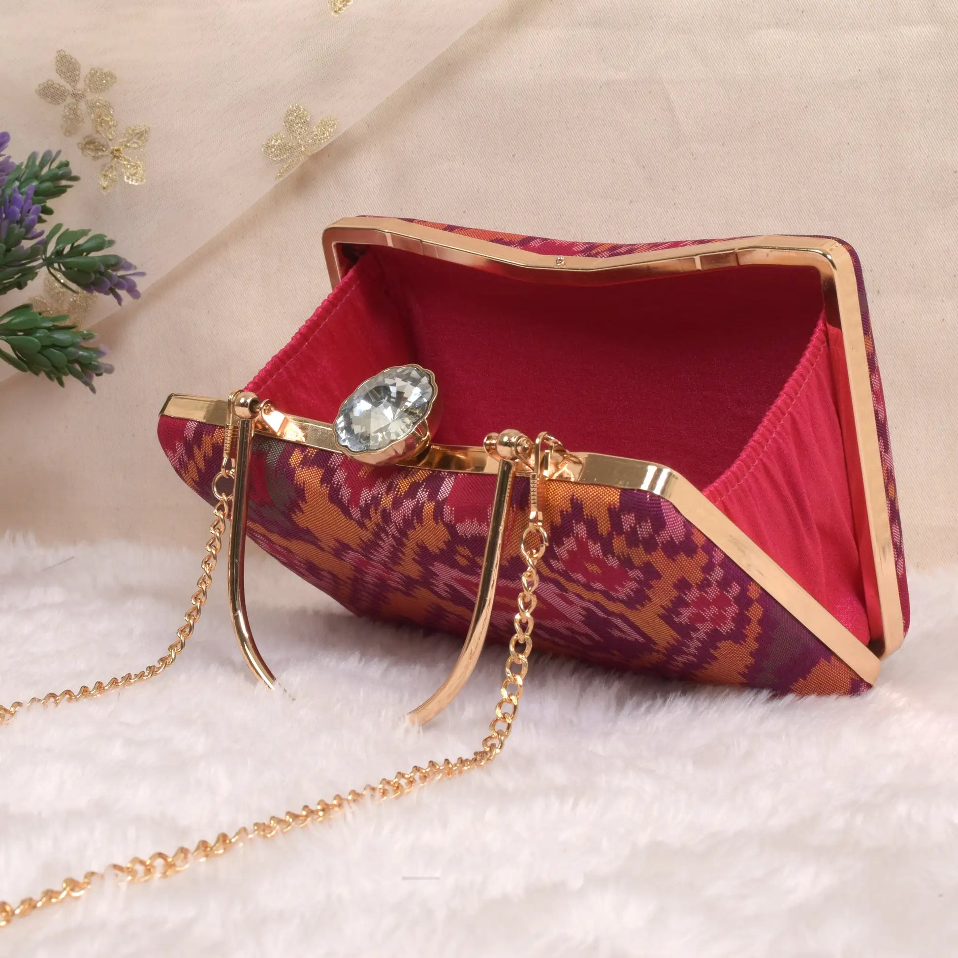 Single Ikat Patola Clutch