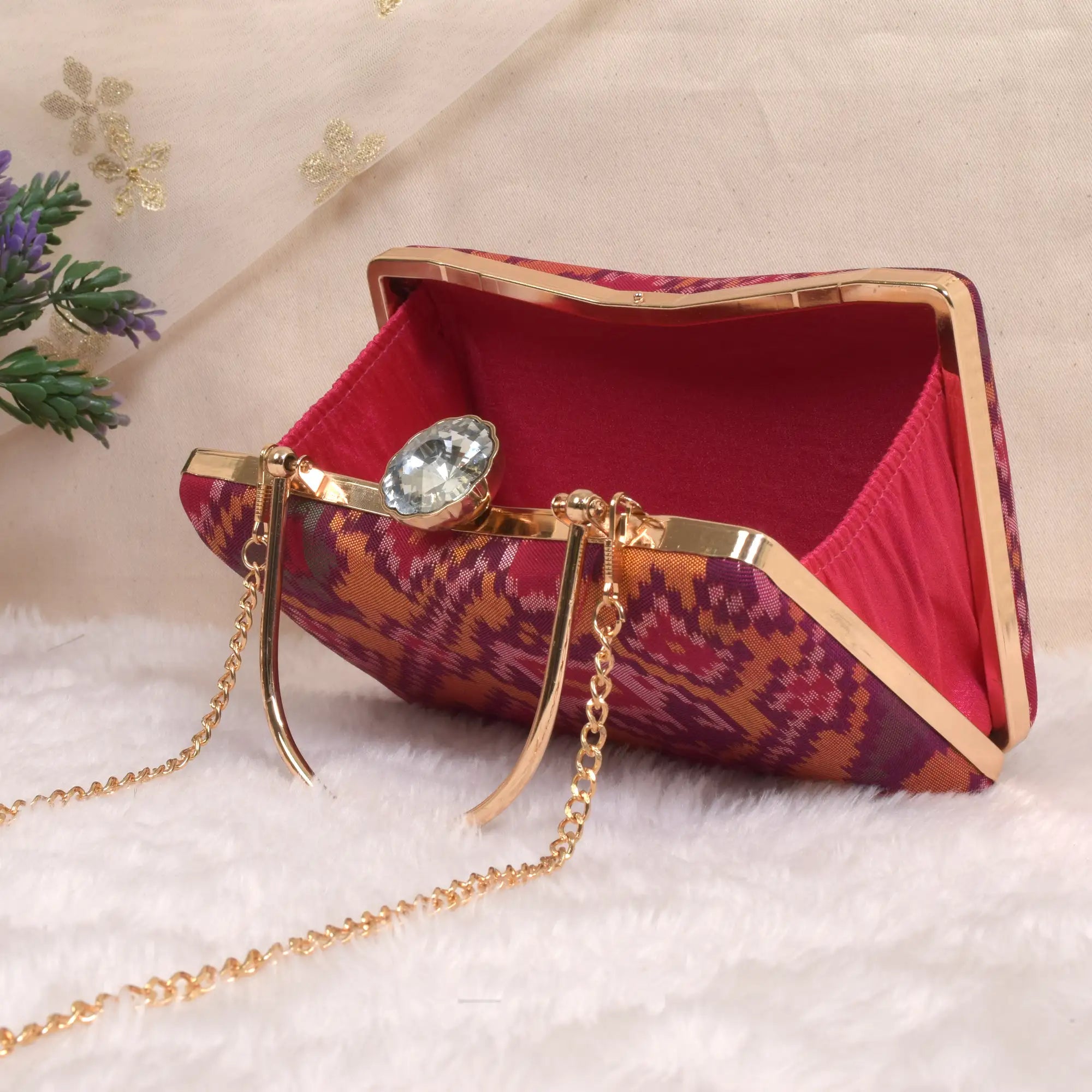 Single Ikat Patola Clutch