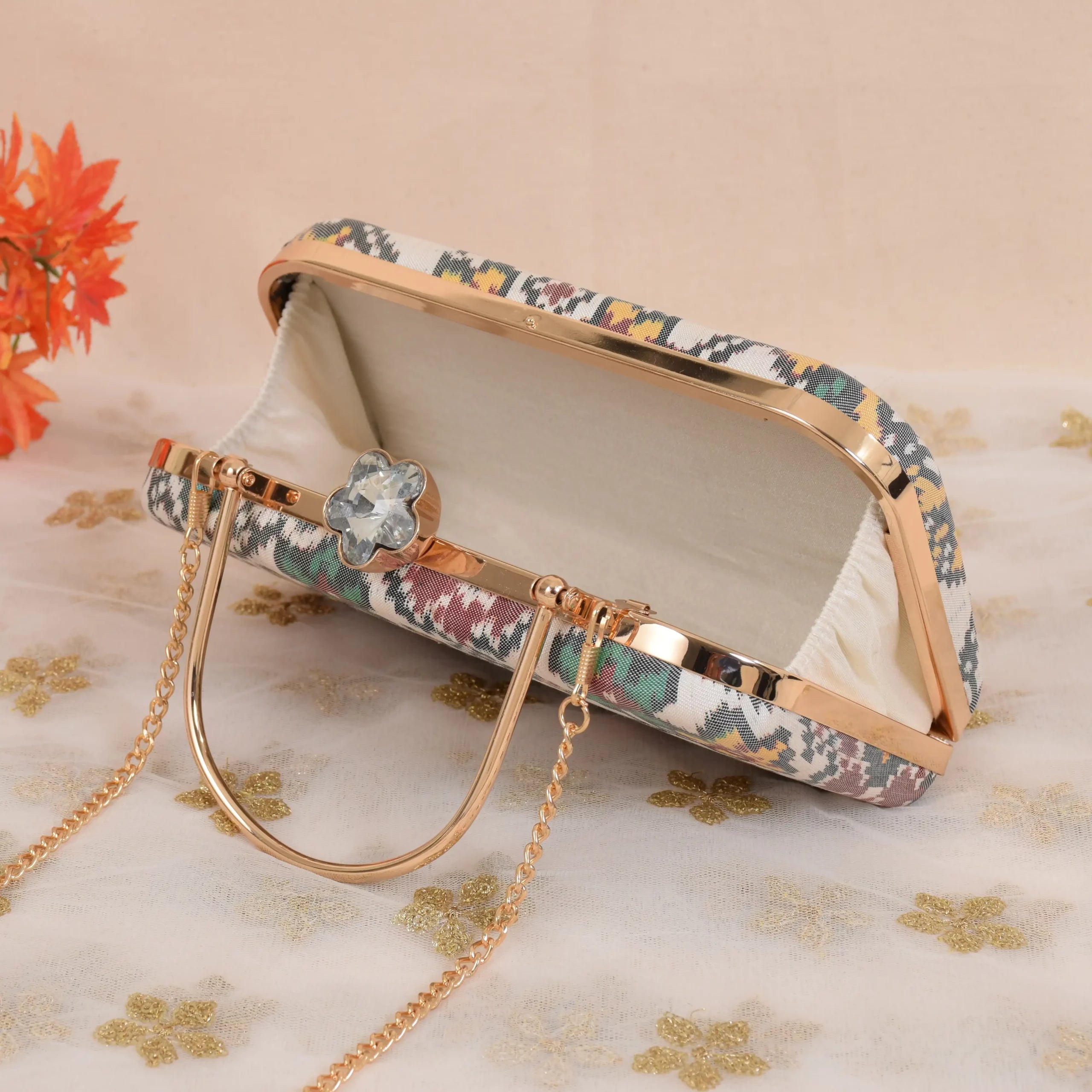 Single Ikat Patola Clutch