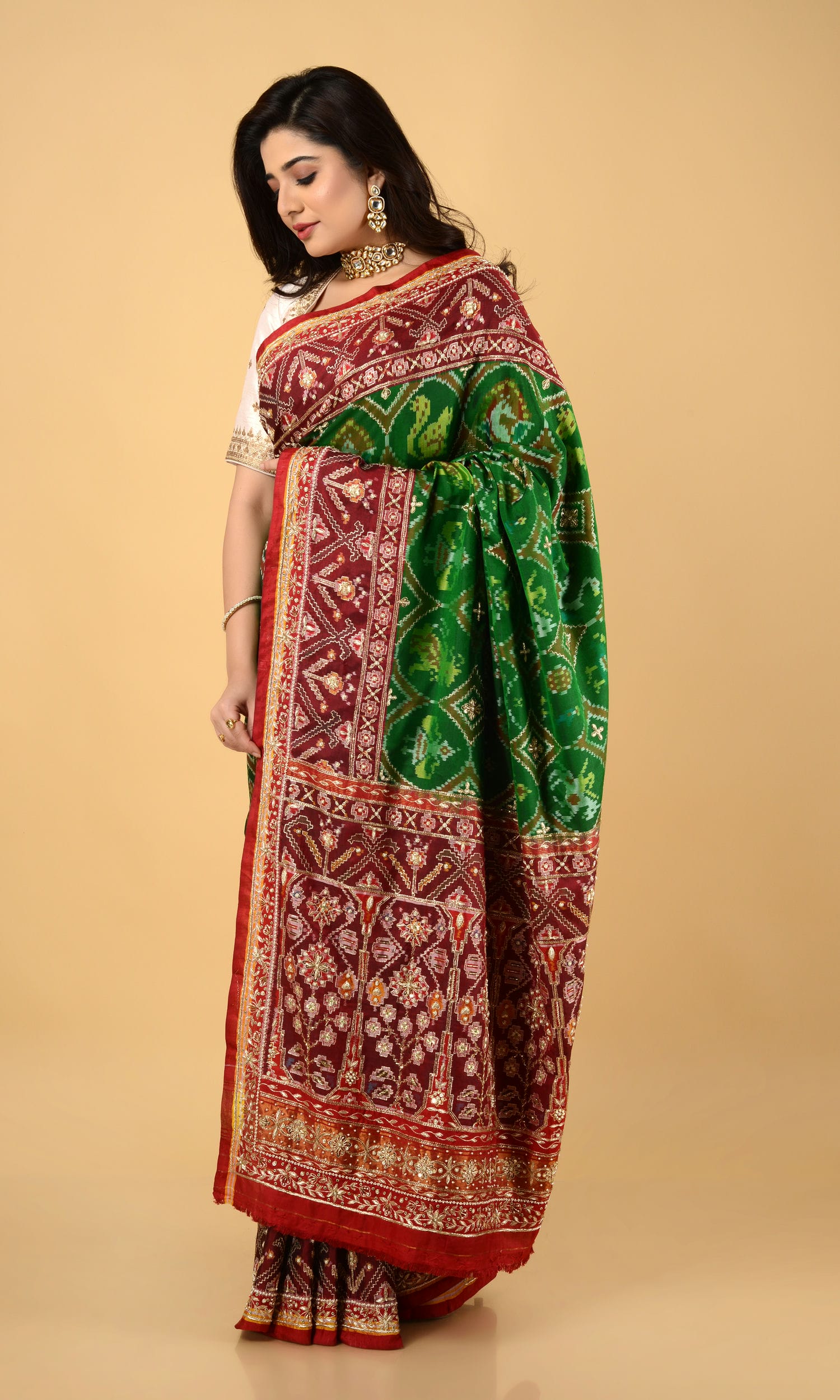 Single Ikat Patola Zardoshi work