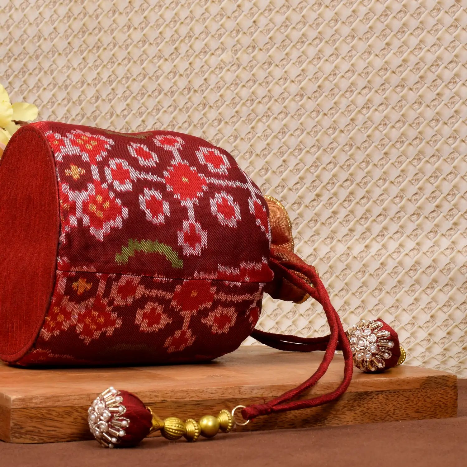 Single Ikat Patola Batwa