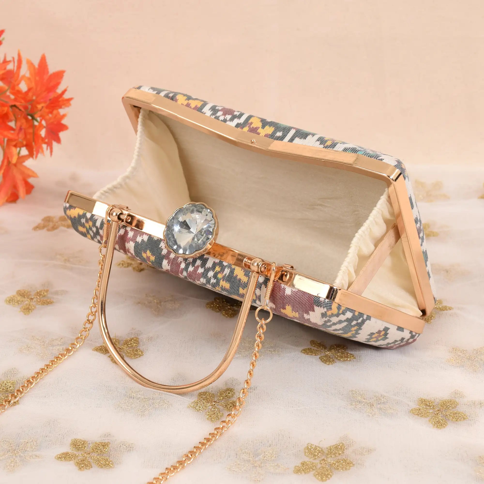 Single Ikat Patola Clutch