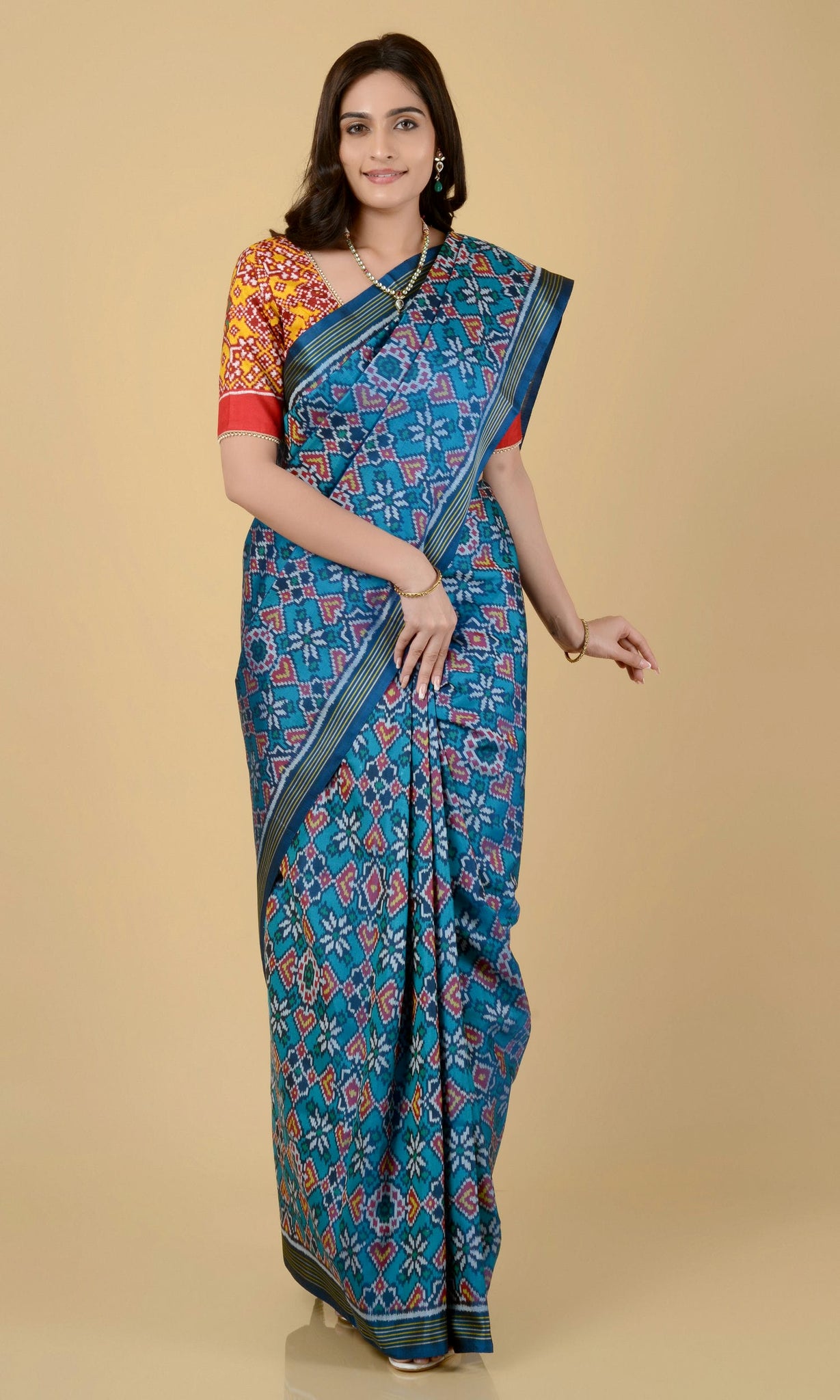 Single Ikat Patola Saree Manekchowk
