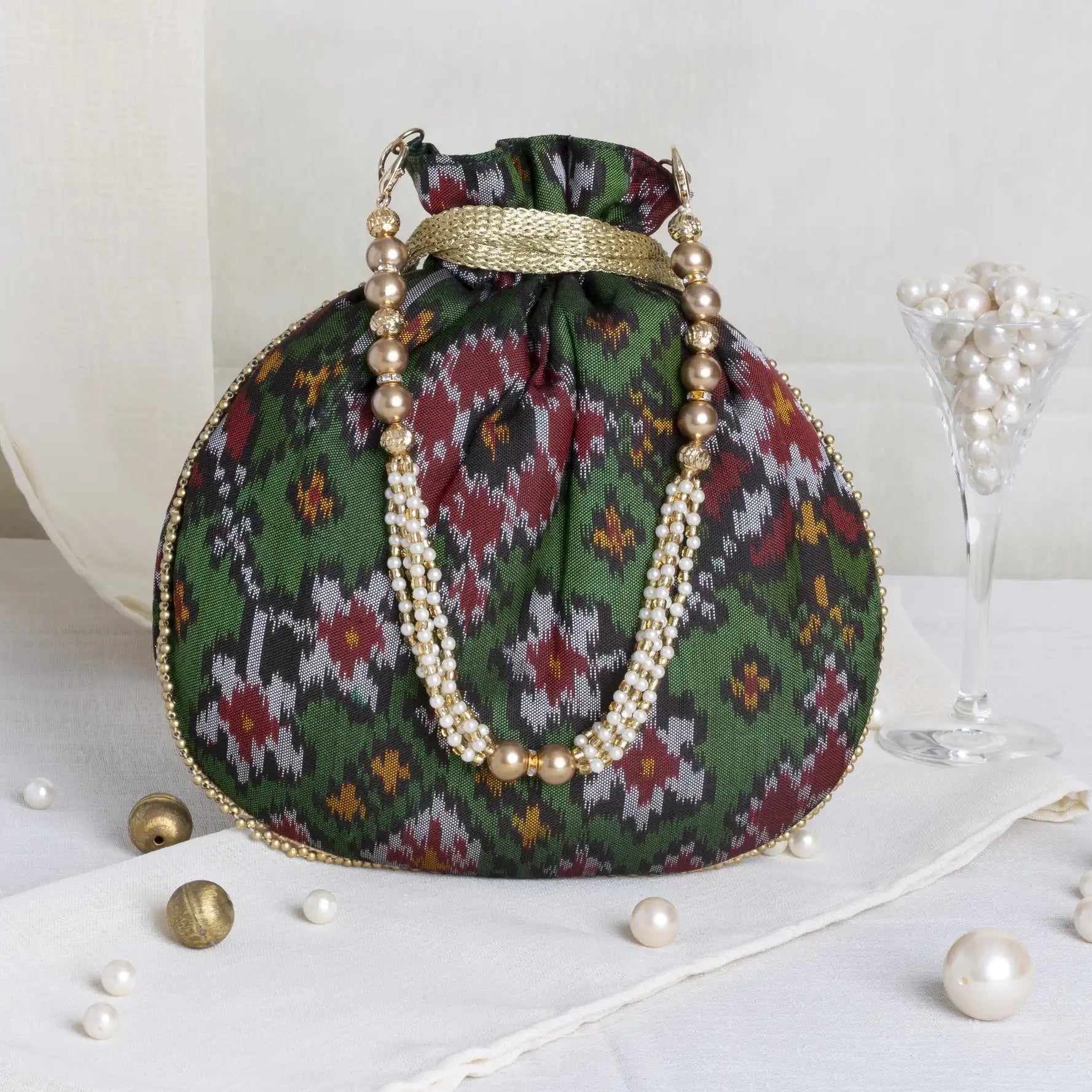 Single Ikat Patola Batwa