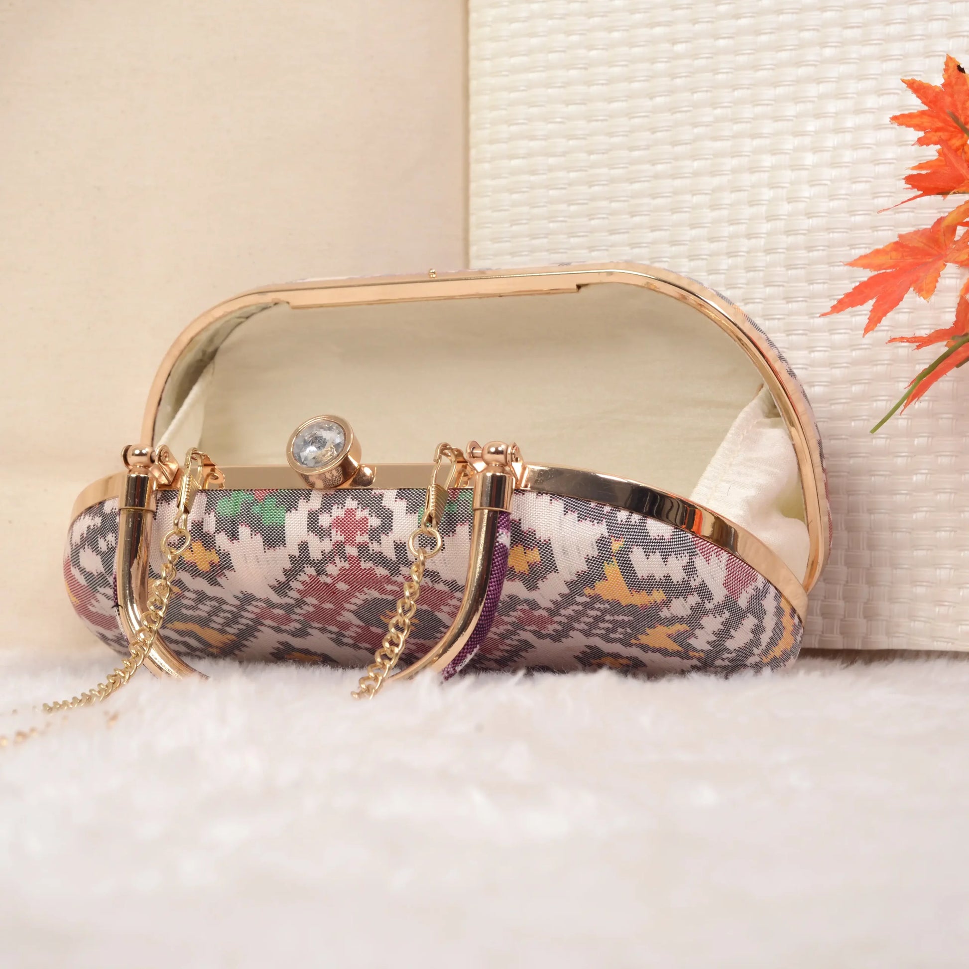 Single Ikat Patola Clutch