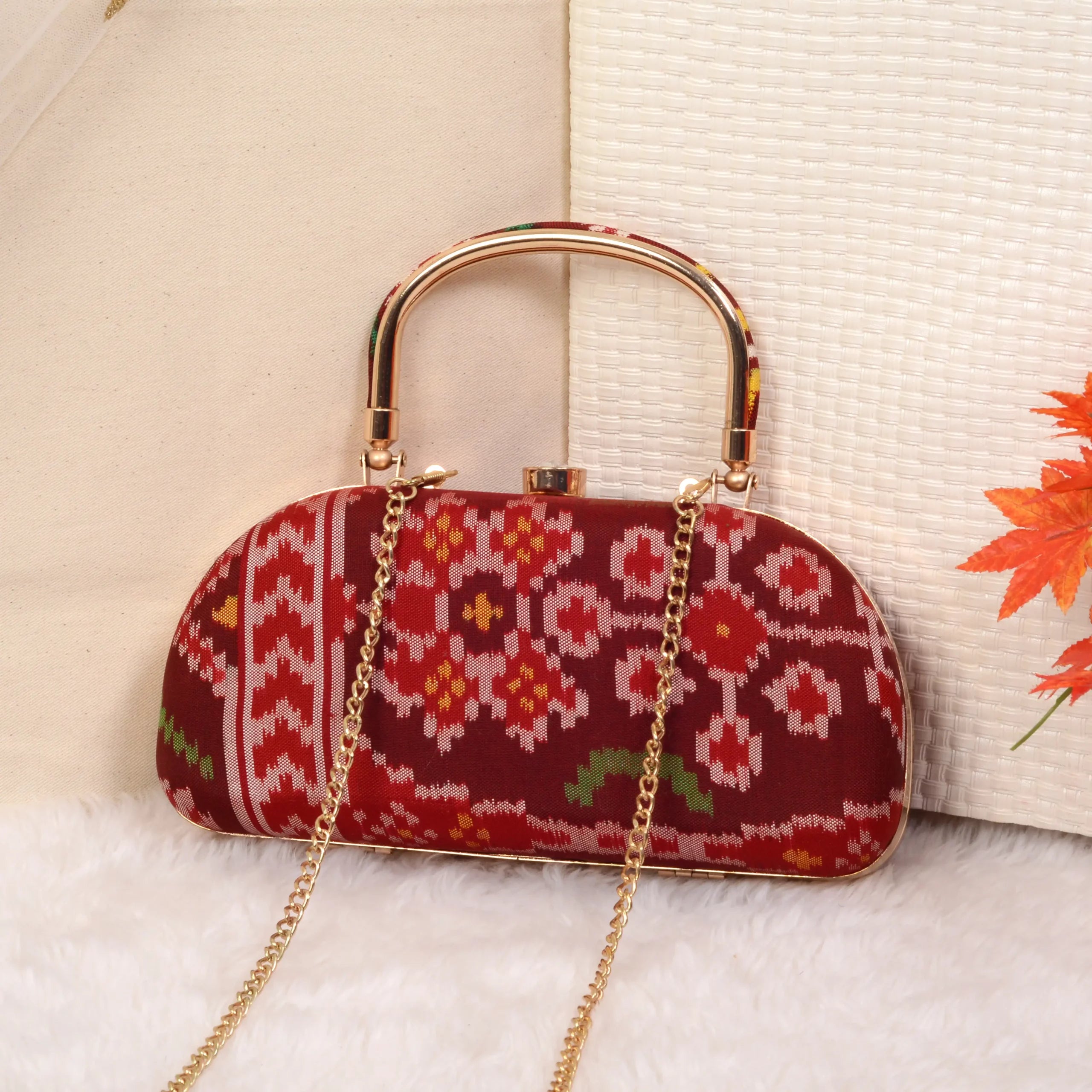 Single Ikat Patola Clutch