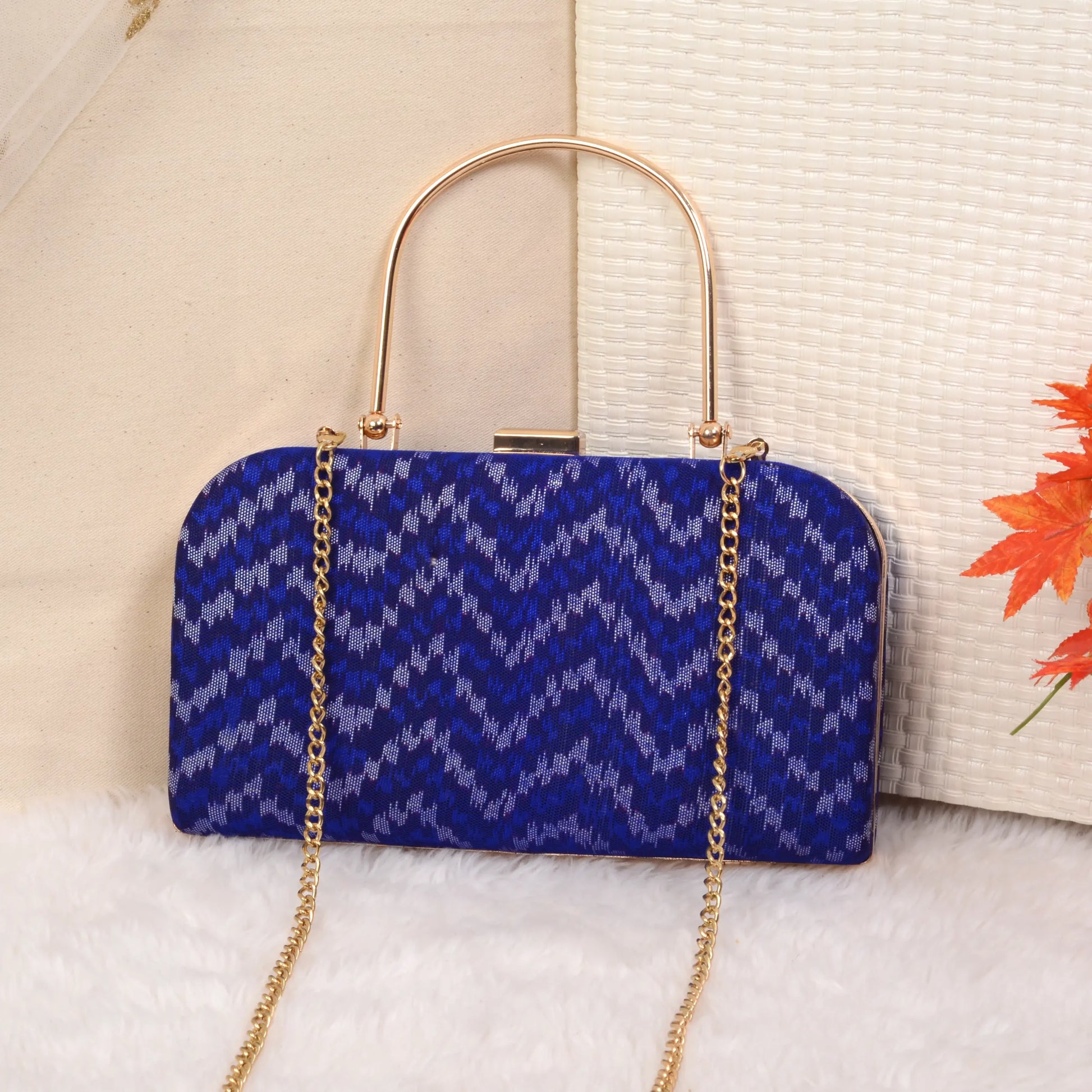 Single Ikat Patola Clutch