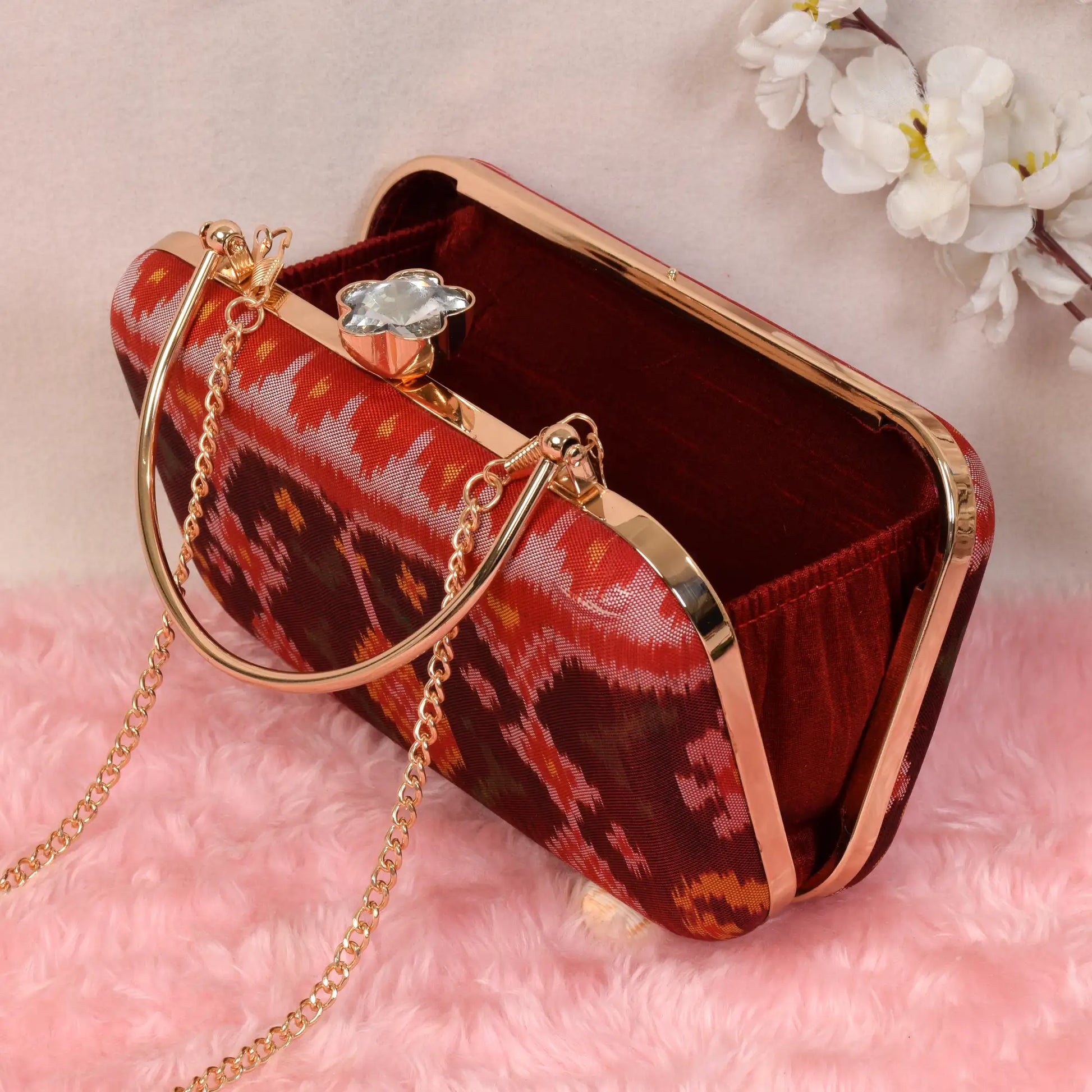 Single Ikat Patola Clutch