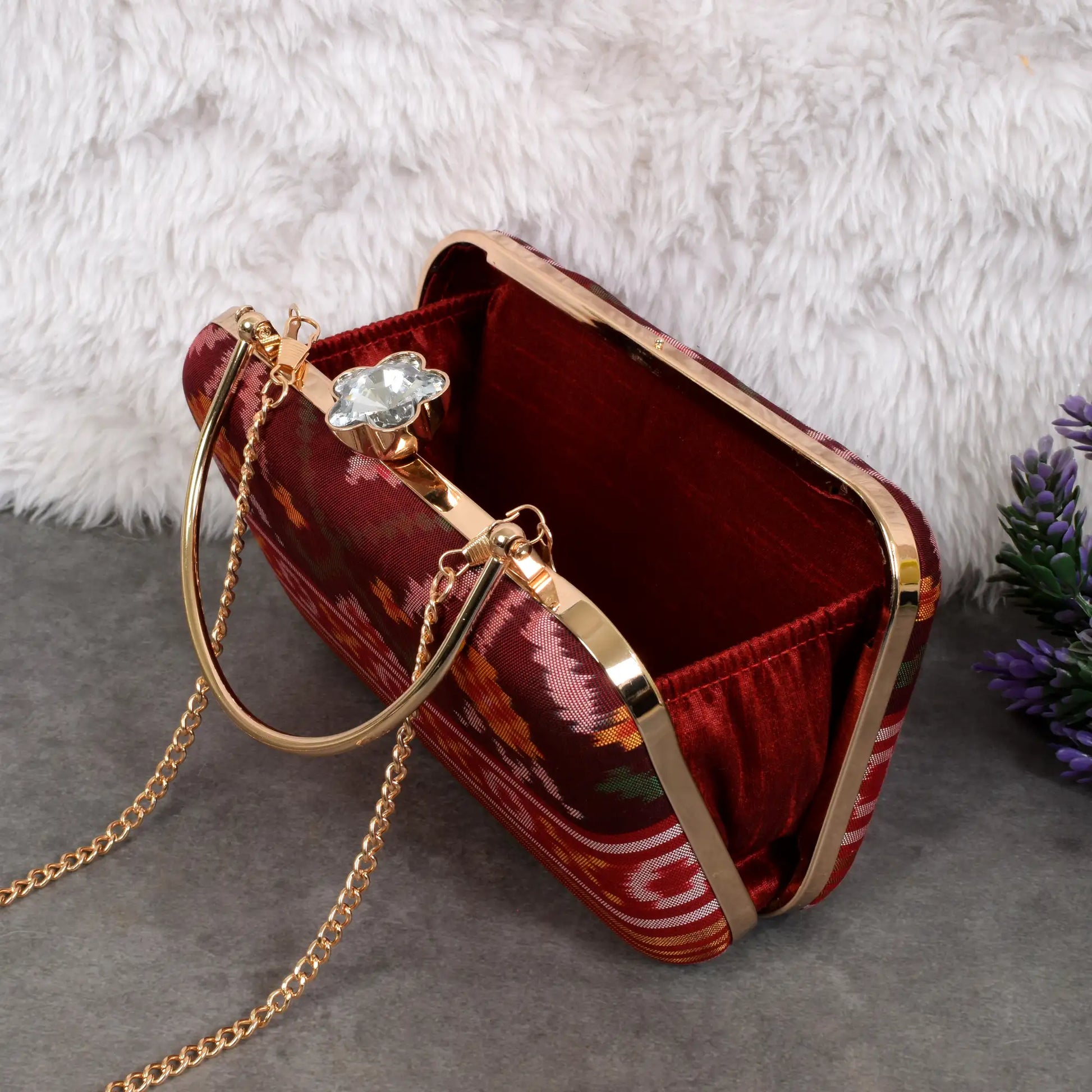Single Ikat Patola Clutch