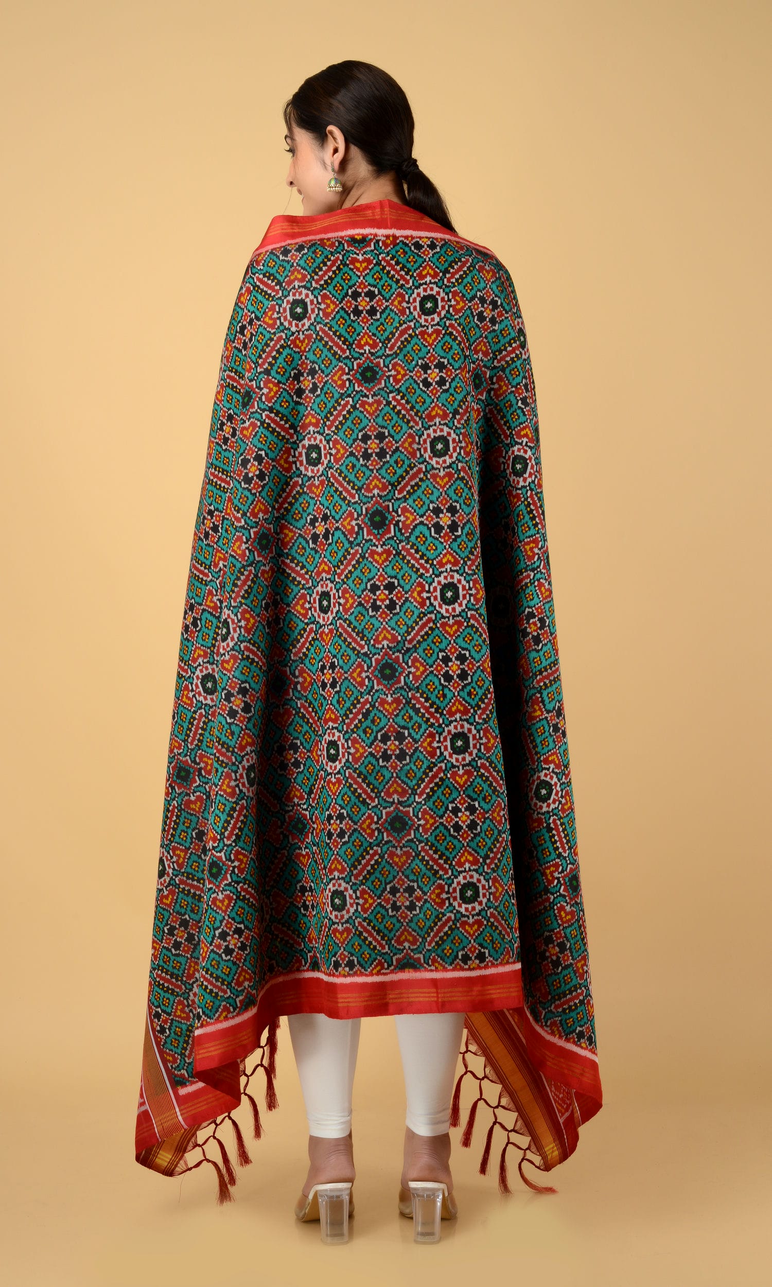 Single Ikat Patola Dupatta Manekchowk