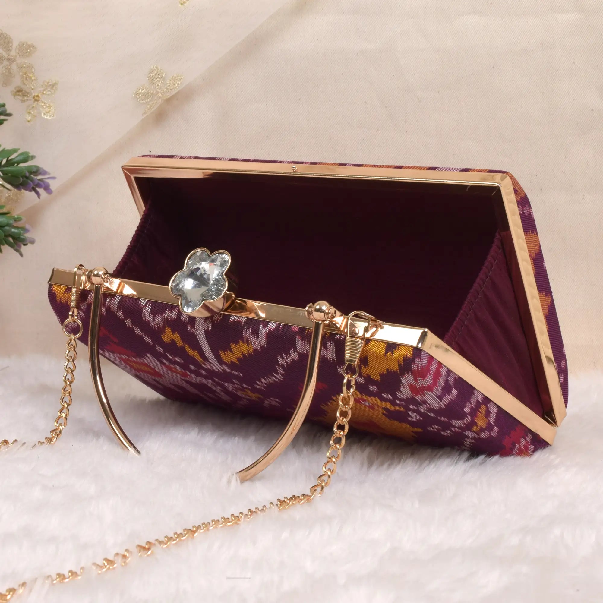 Single Ikat Patola Clutch