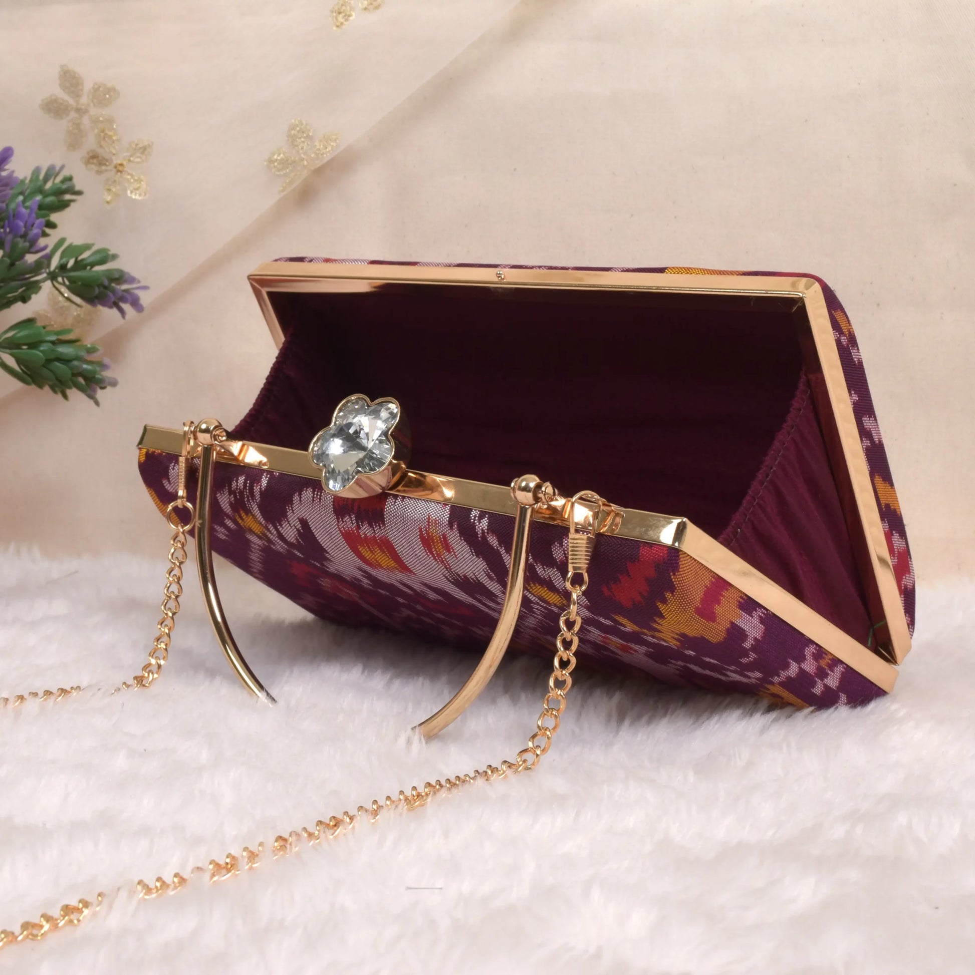 Single Ikat Patola Clutch