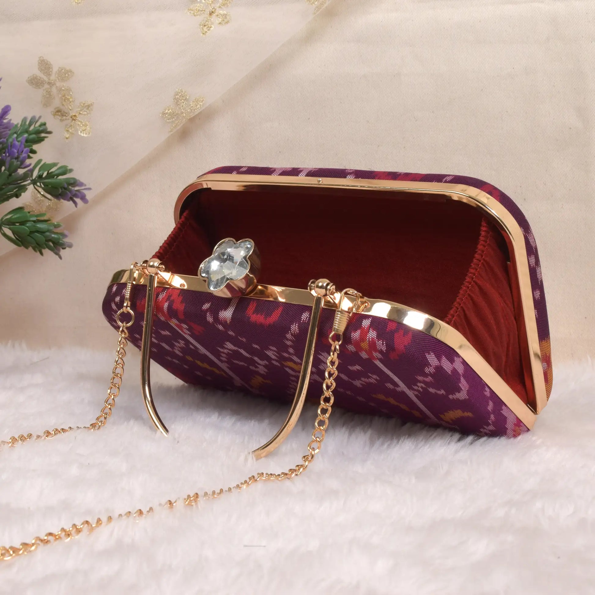 Single Ikat Patola Clutch