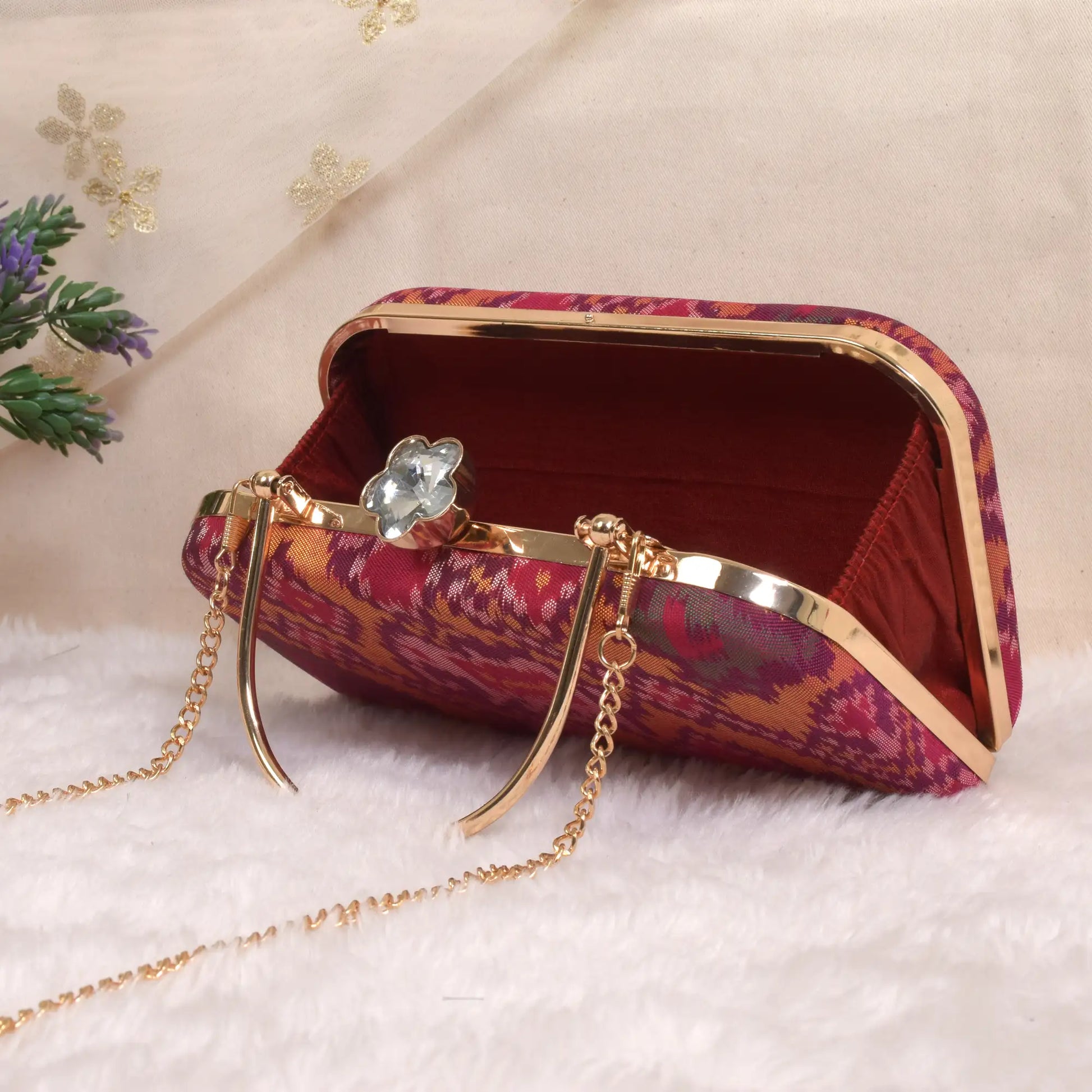 Single Ikat Patola Clutch
