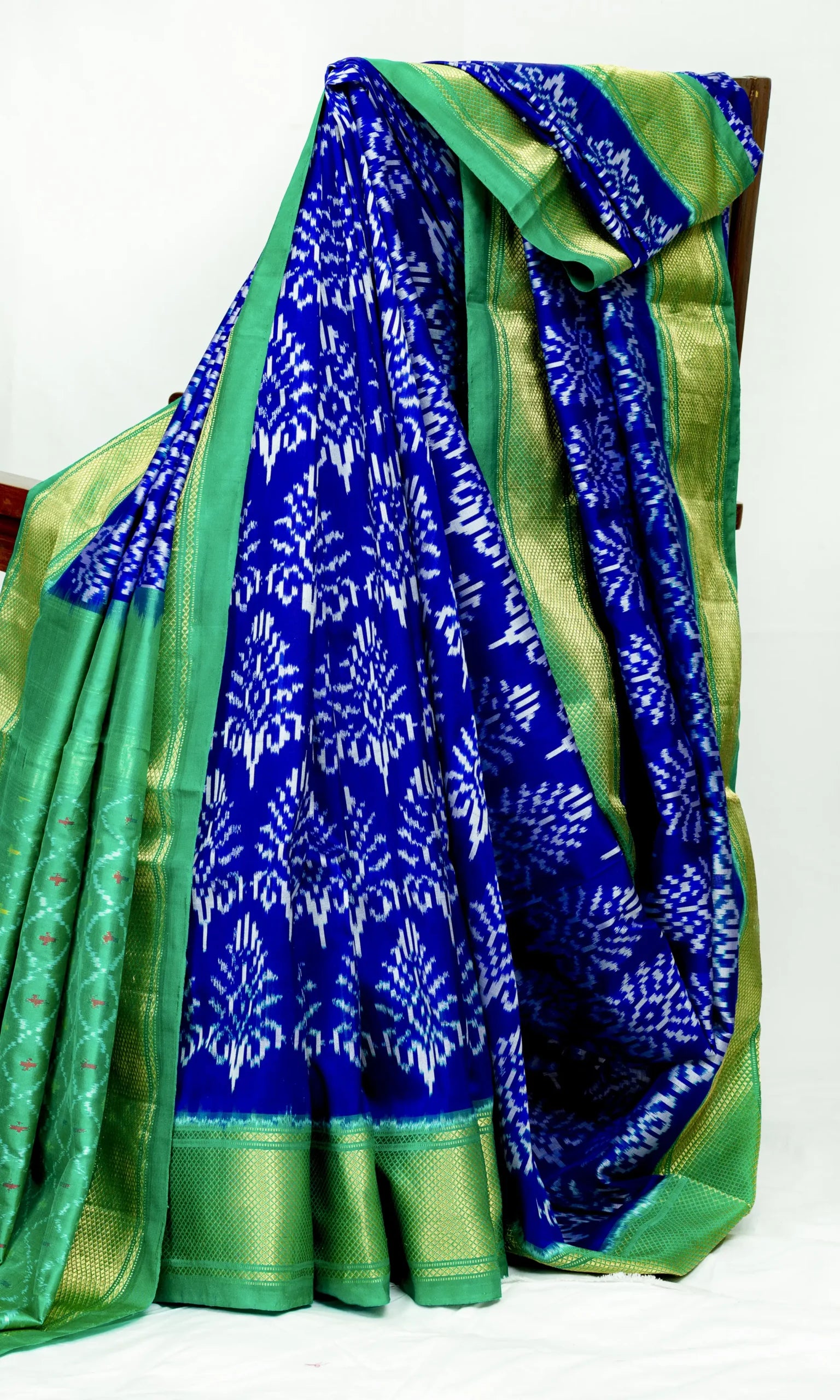 Pochampally Ikat Patola Saree