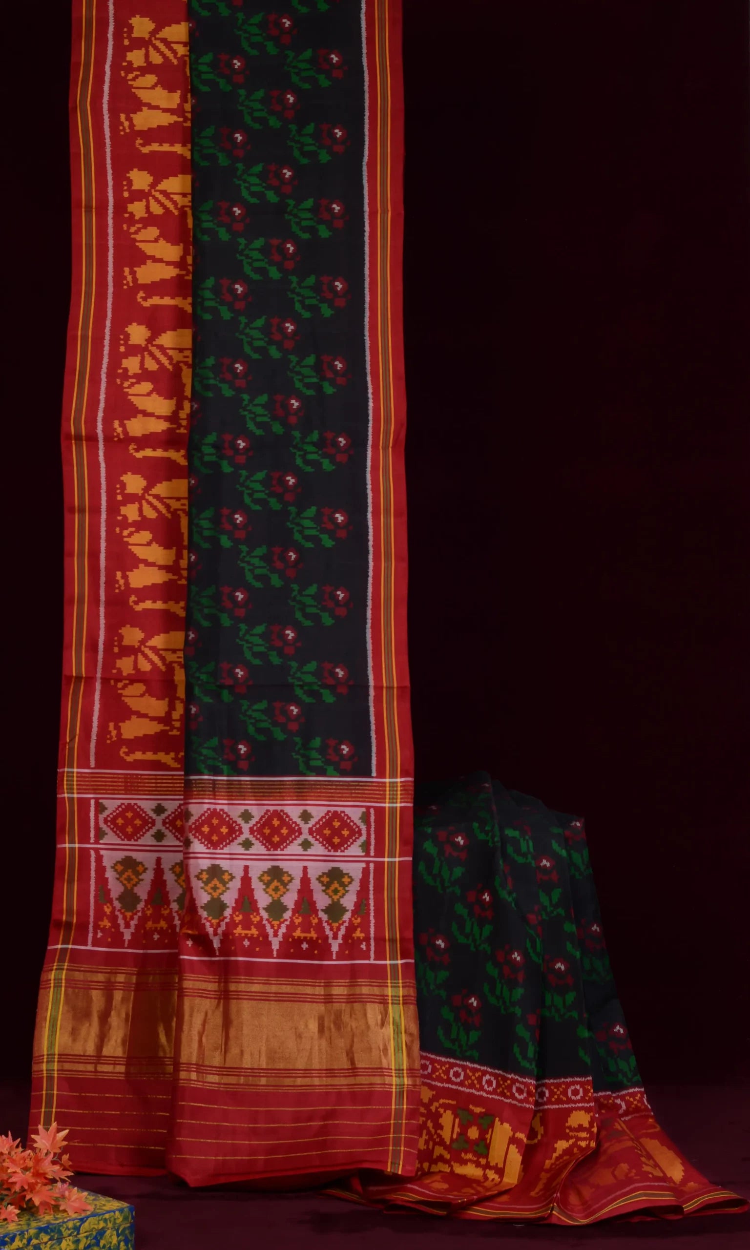 Single Ikat Patola Saree