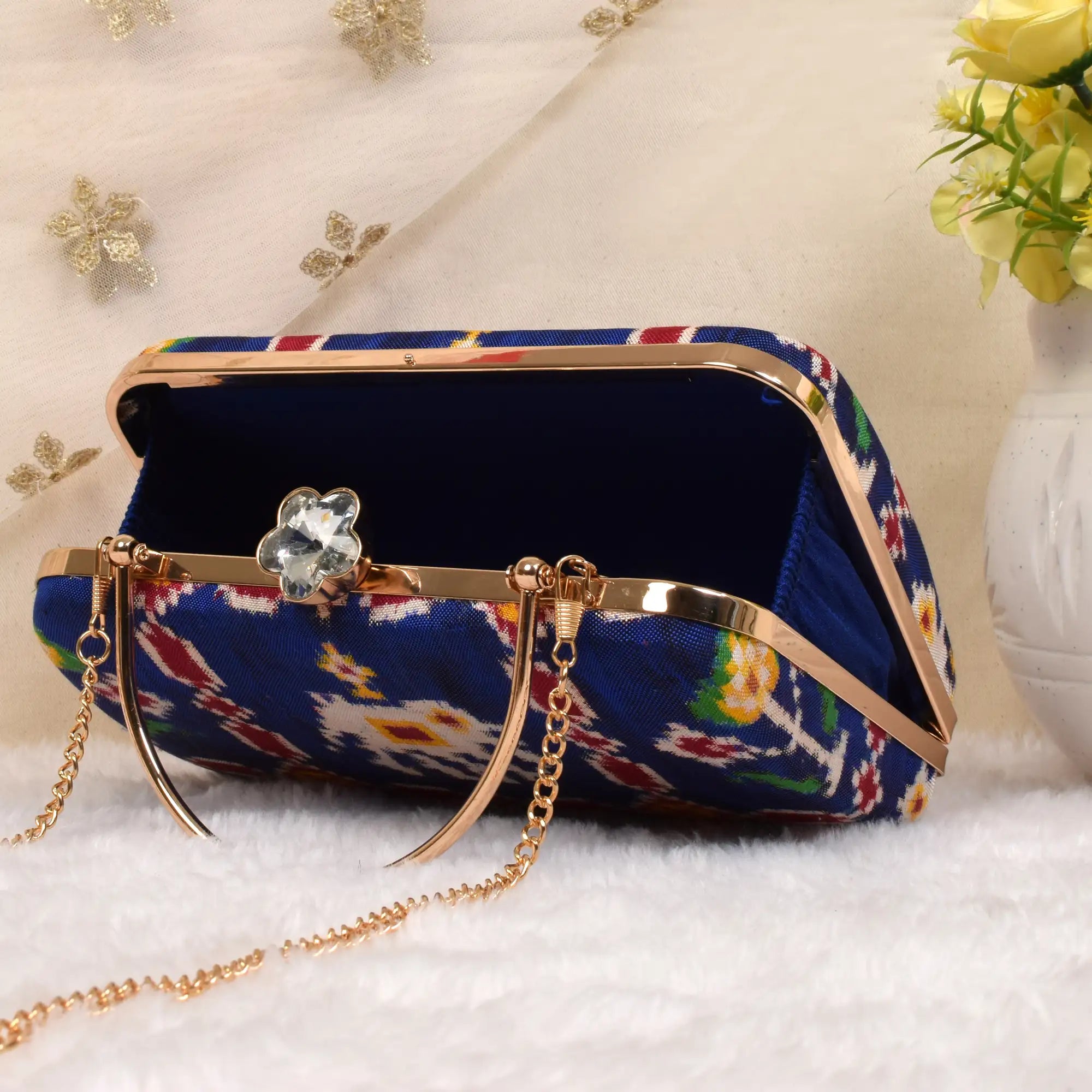 Double Ikat Patola Clutch