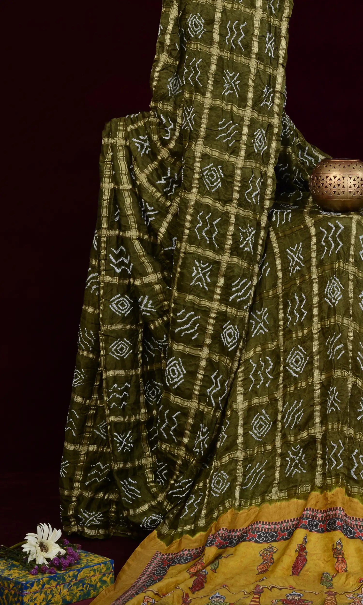 Gaji Zari Chex Bandhani Saree