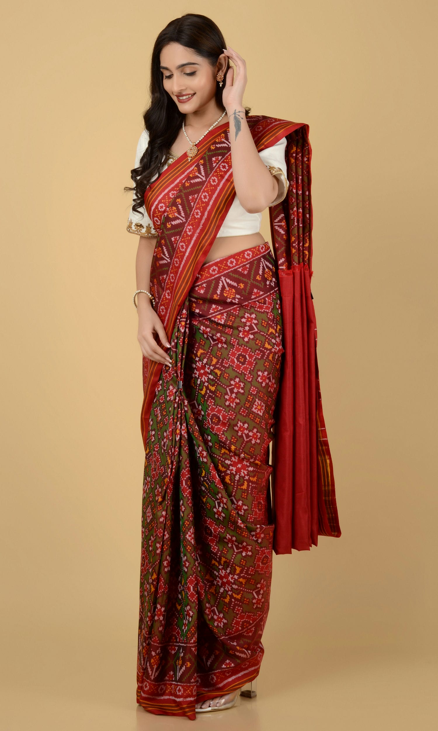 Single Ikat Patola Saree Nau Ratan