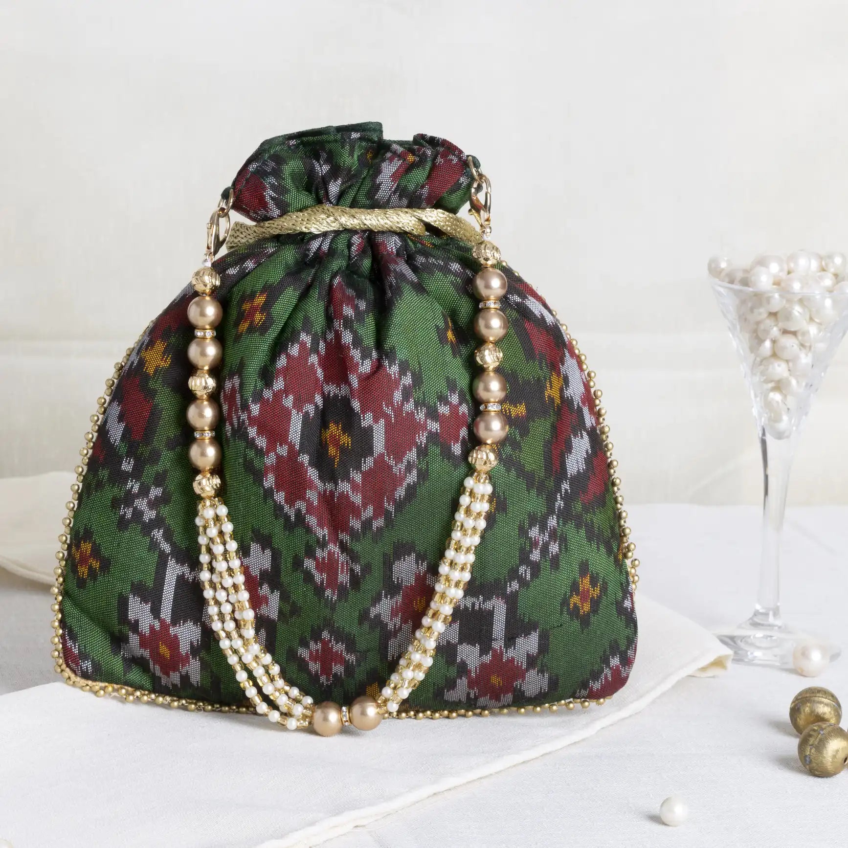 Single Ikat Patola Batwa