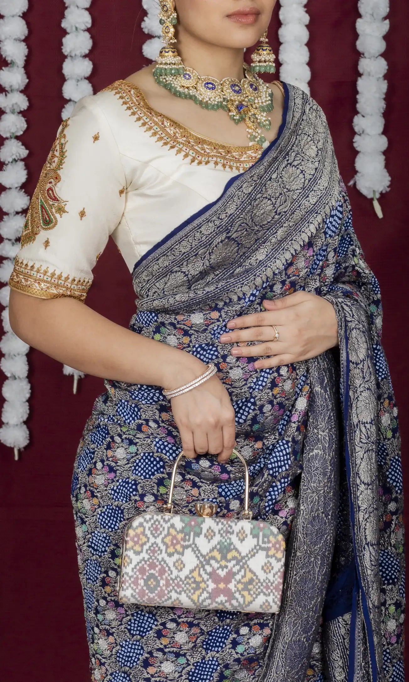 Kadva weave with Bandhani Saree
