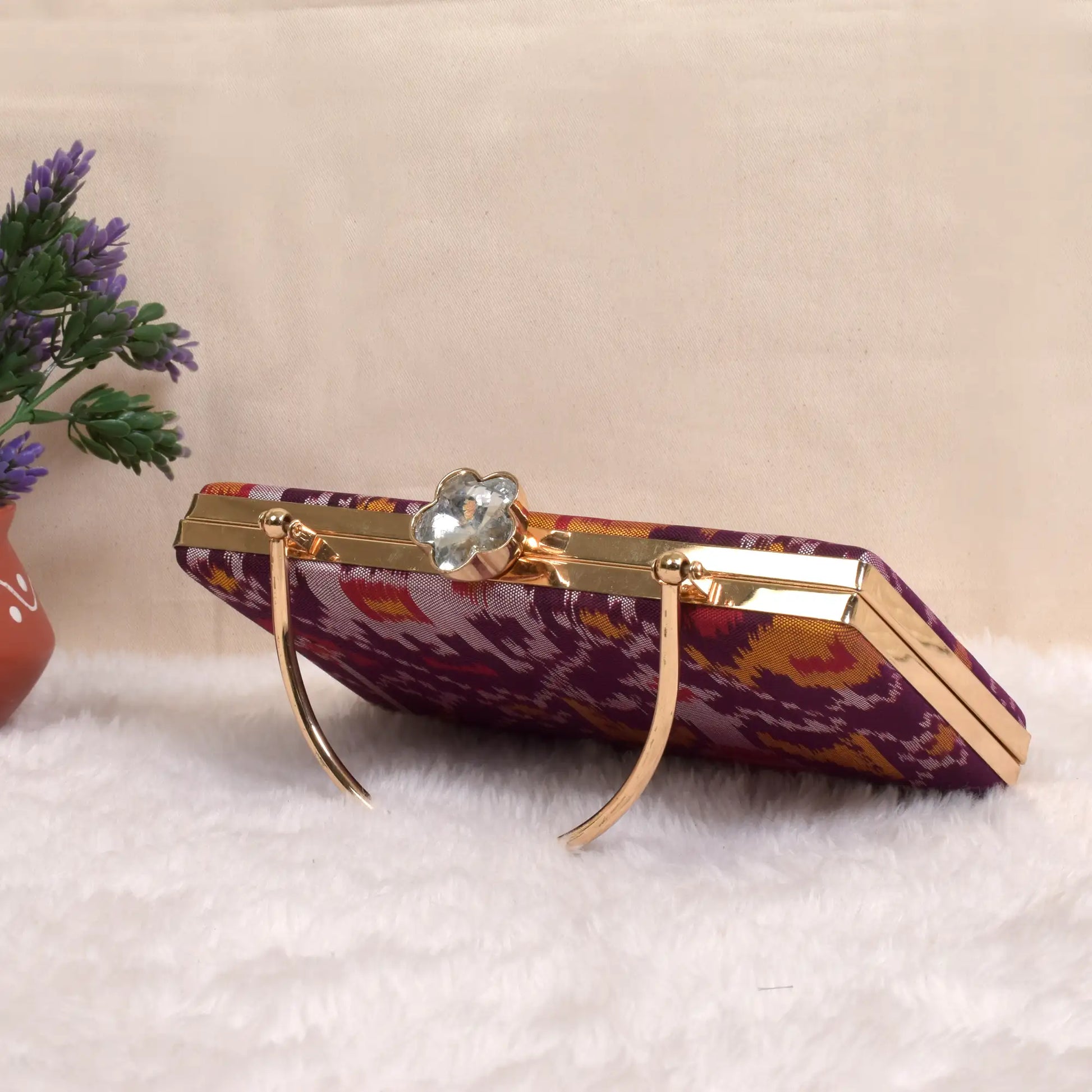Single Ikat Patola Clutch