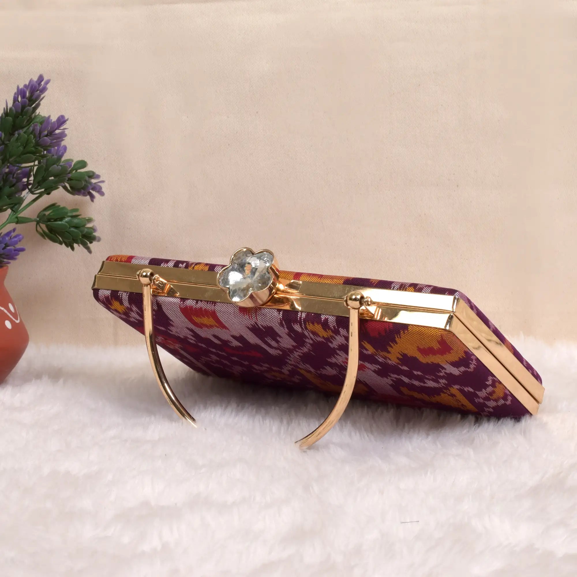 Single Ikat Patola Clutch