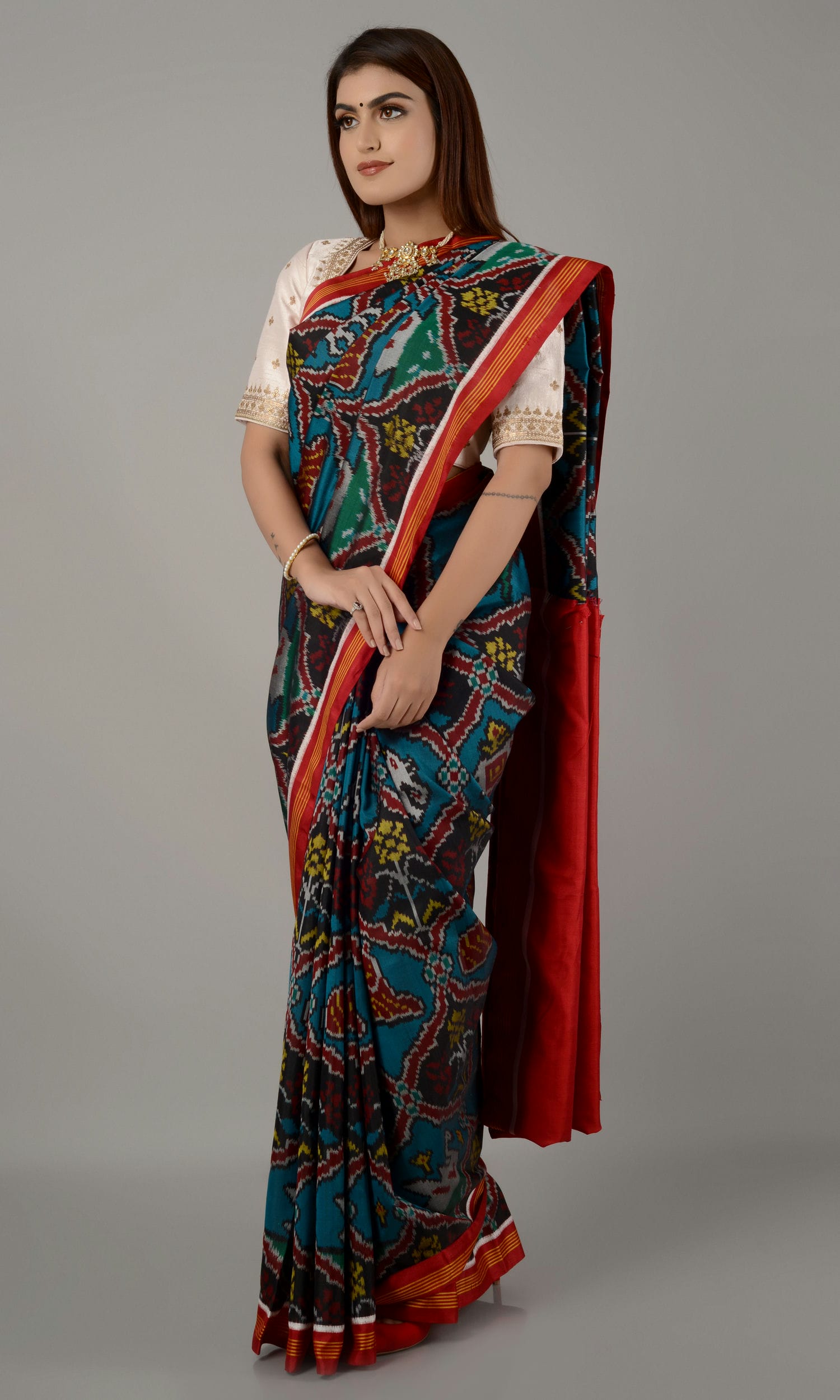 Single Ikat Patola Saree Multi Figure