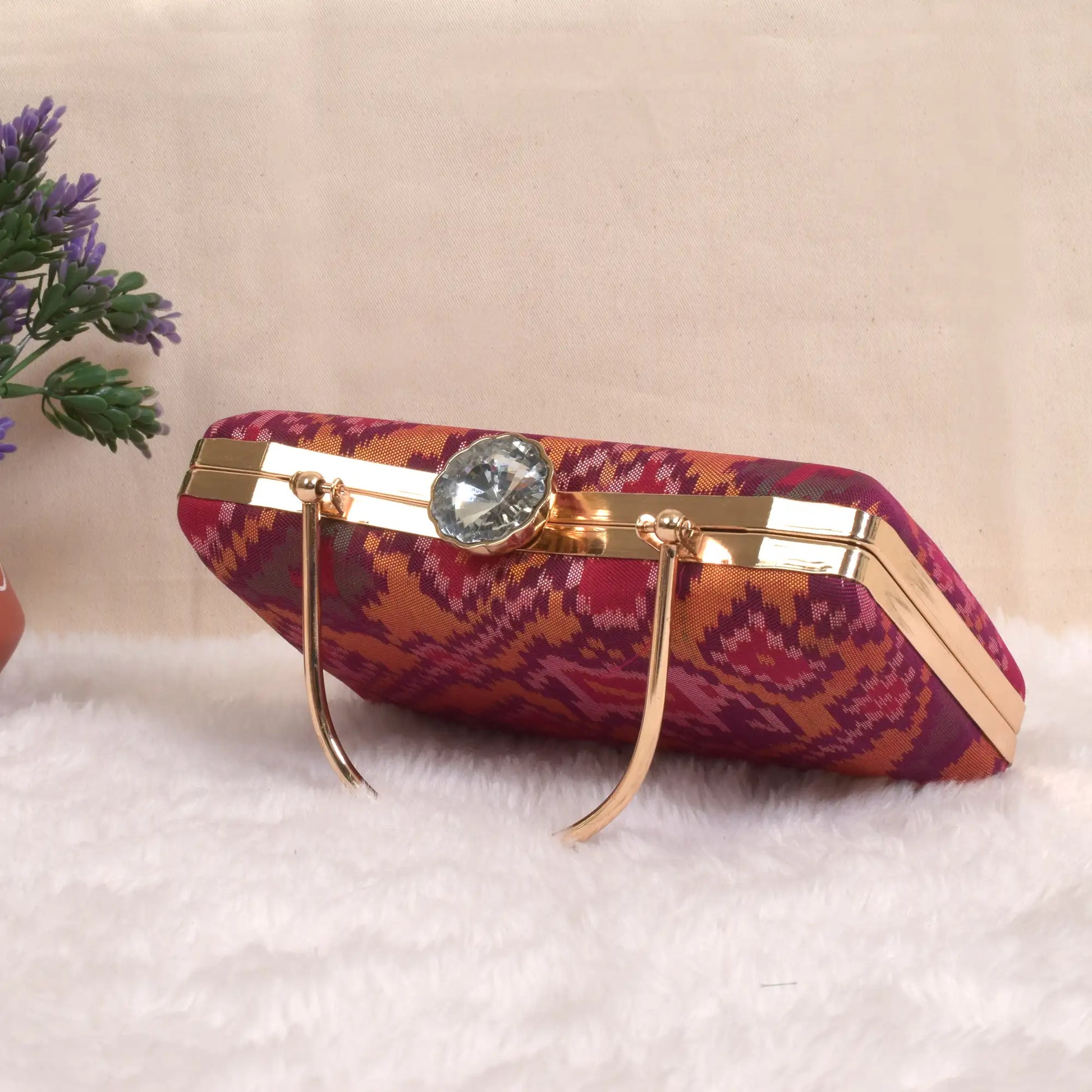 Single Ikat Patola Clutch