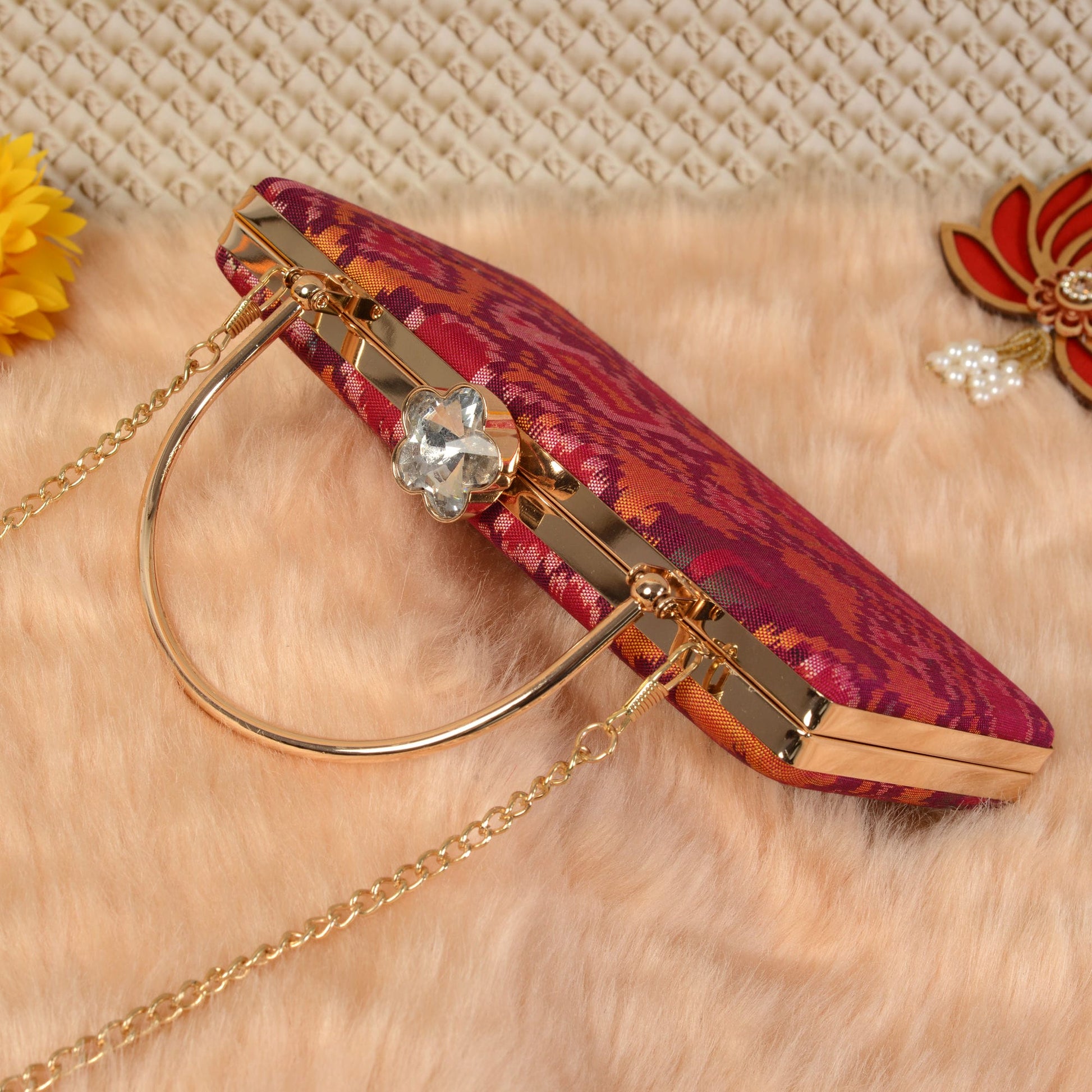 Single Ikat Patola Clutch