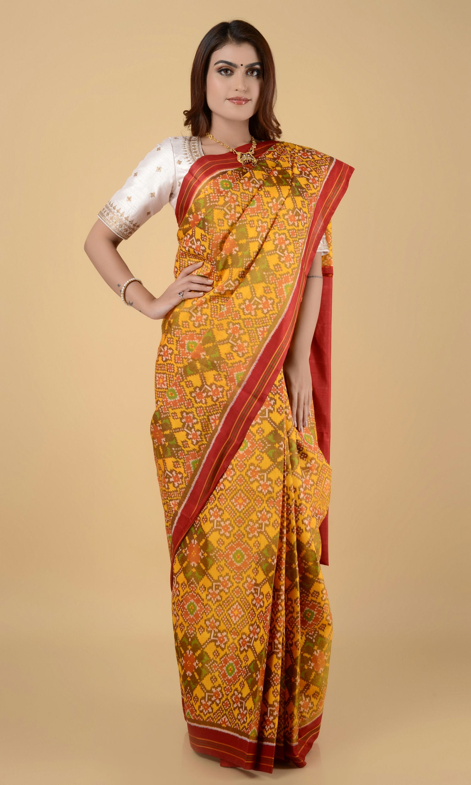 Single Ikat Patola Saree Nau Ratan