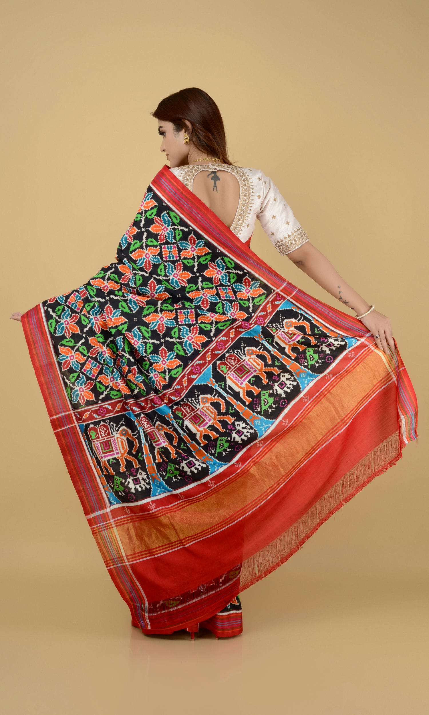 Double Ikat Patola Saree Leaf