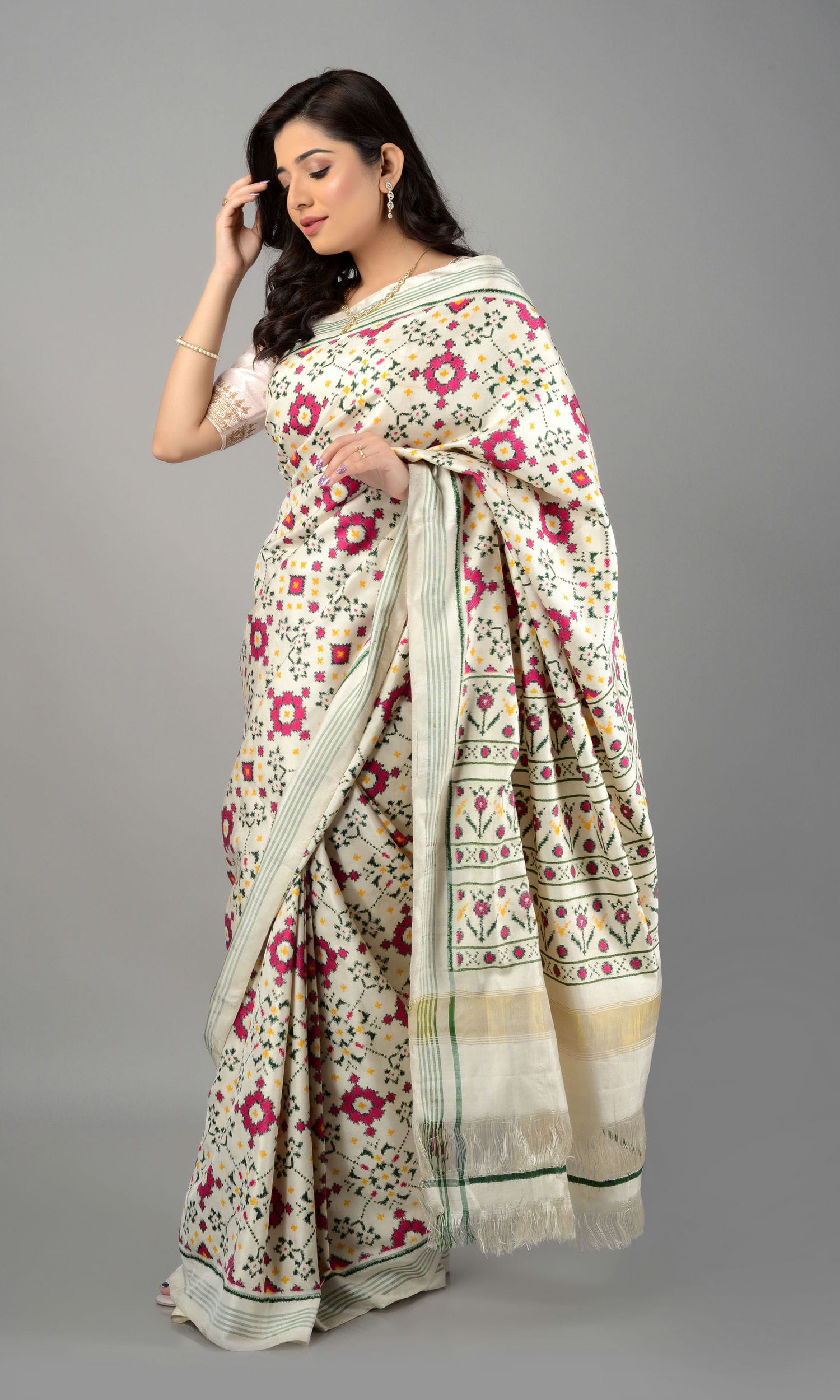 Double Ikat Patola Saree Nau Ratan
