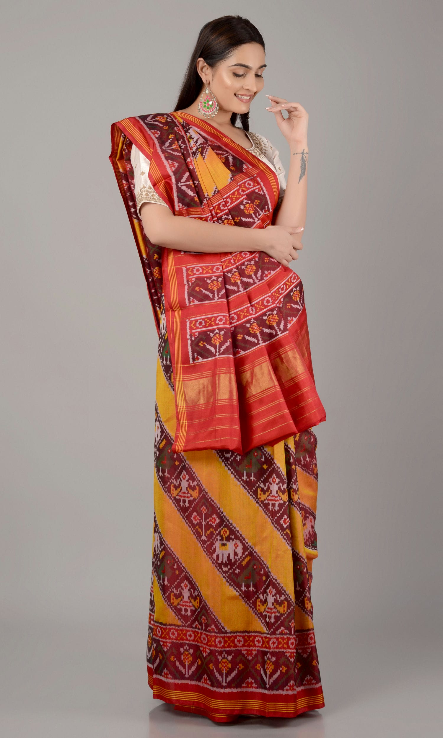 Single Ikat Patola Saree Nari Kunj Laheriya