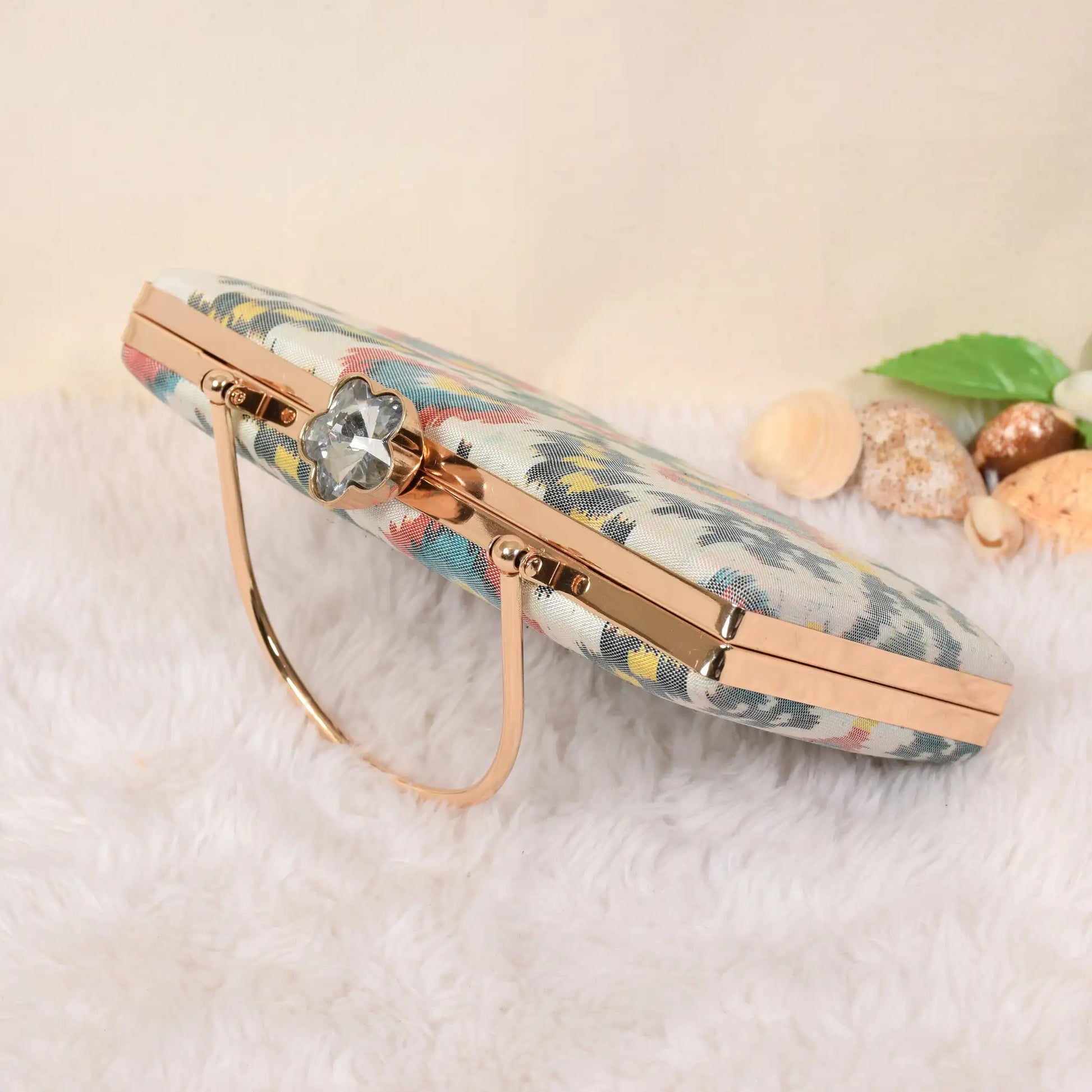 Single Ikat Patola Clutch