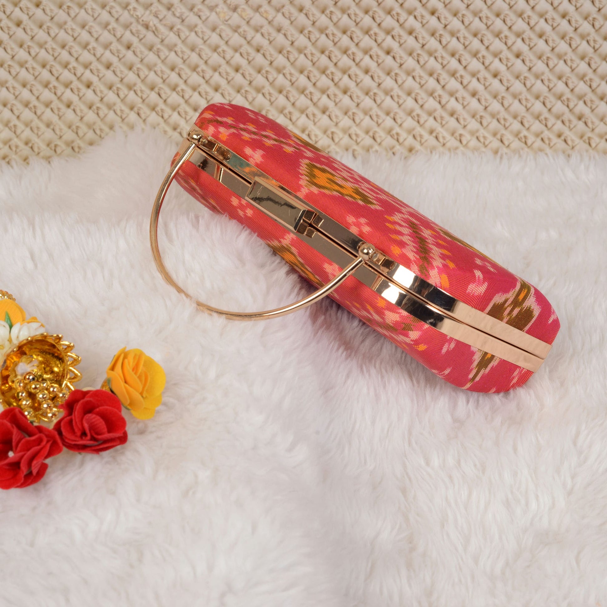 Single Ikat Patola Clutch