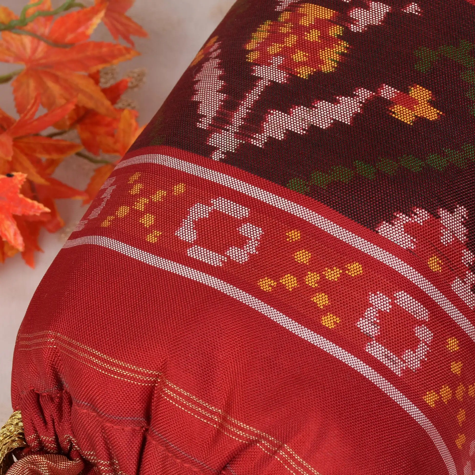 Single Ikat Patola Batwa