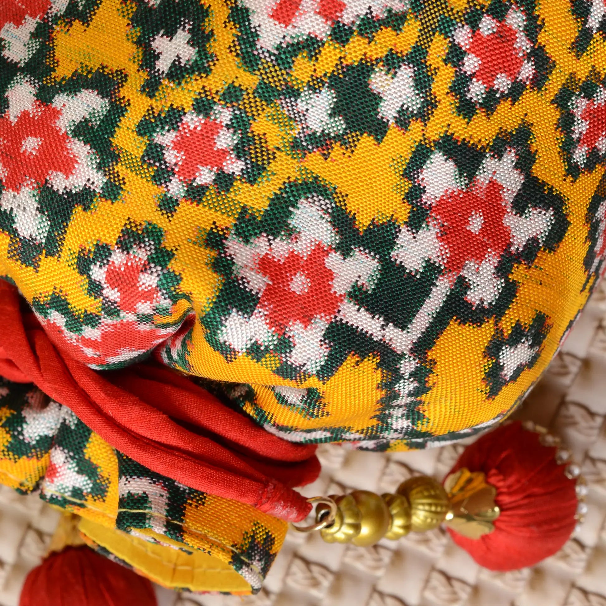 Double Ikat Patola Batwa
