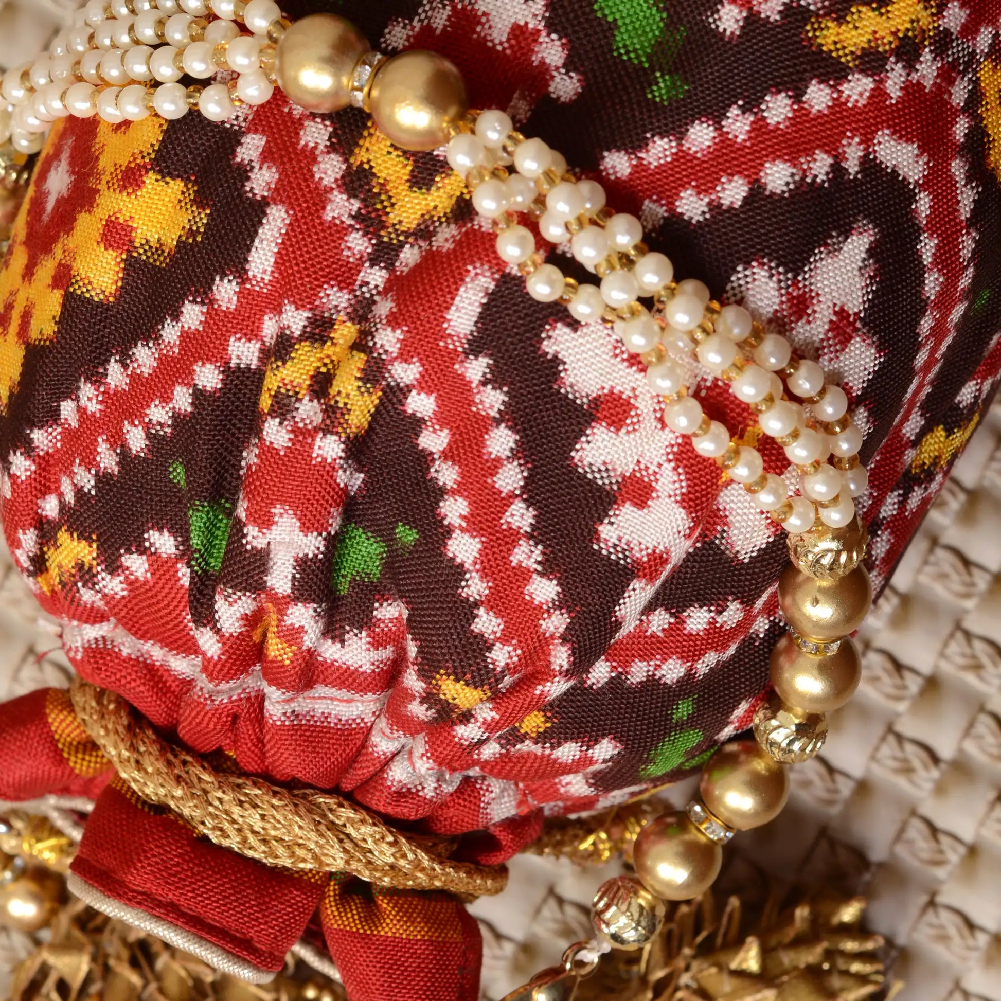Double Ikat Patola Batwa