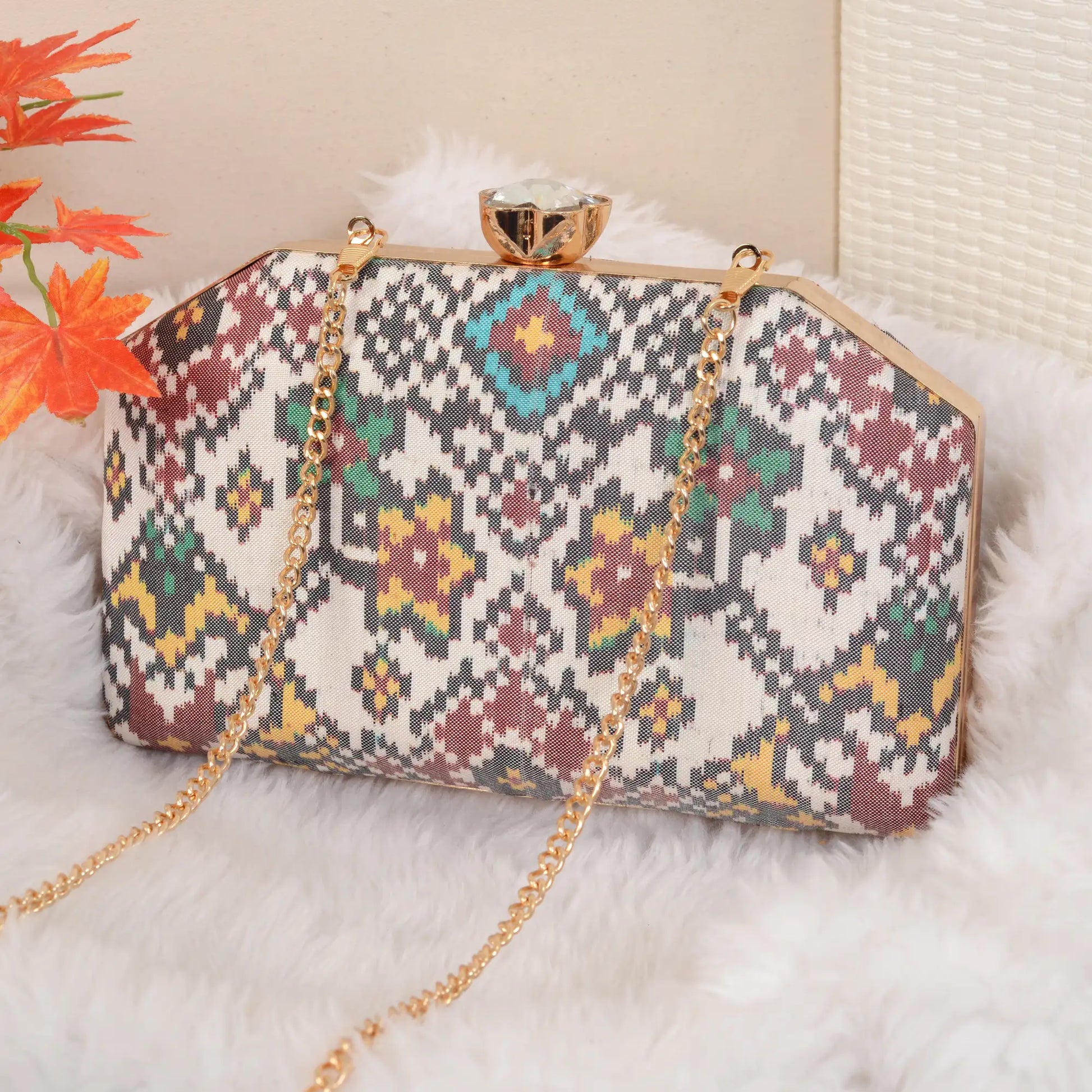 Single Ikat Patola Clutch
