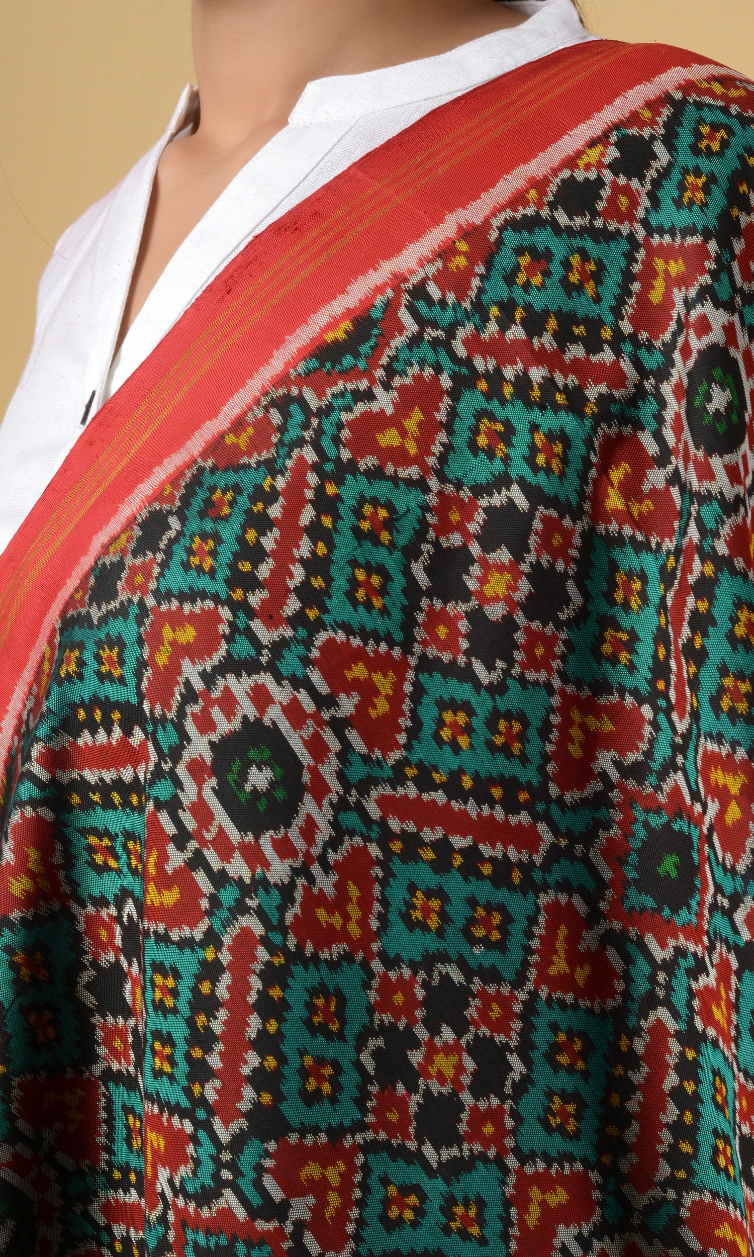 Single Ikat Patola Dupatta Manekchowk
