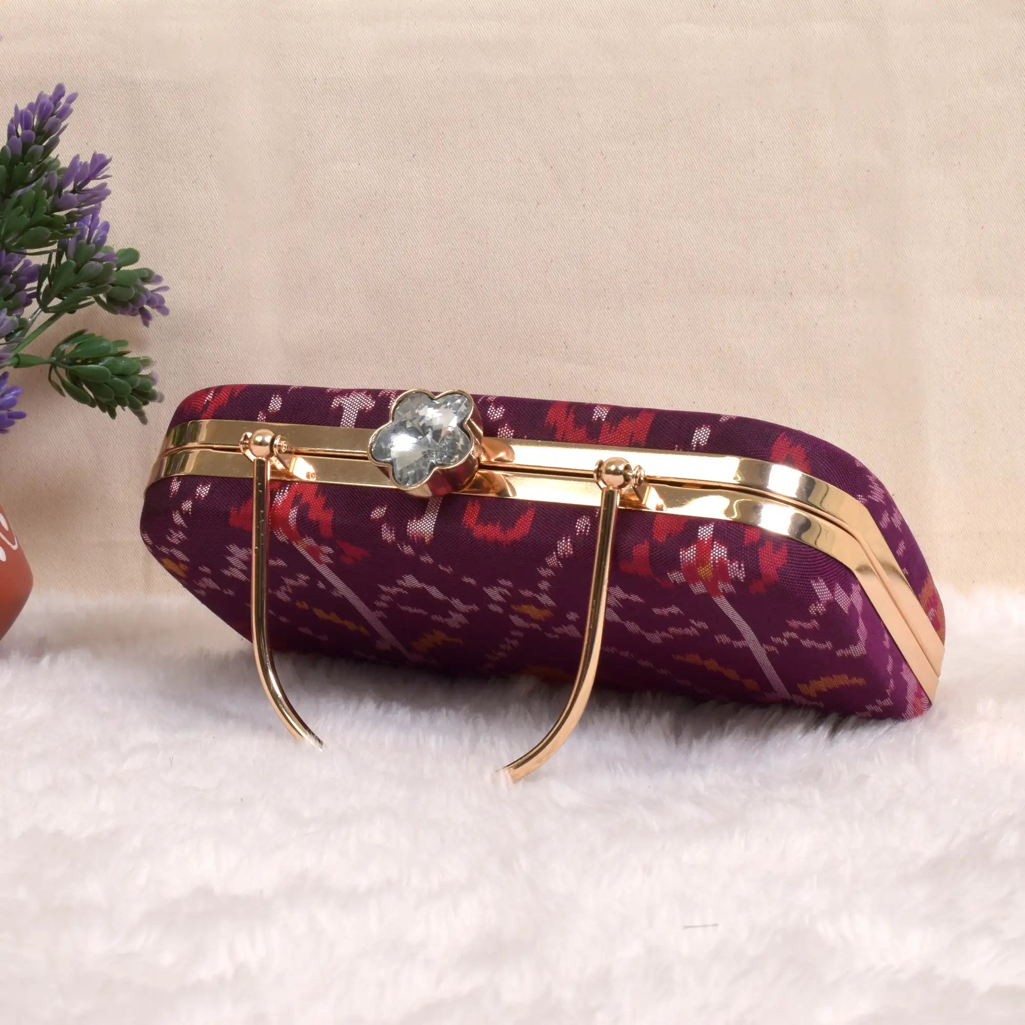 Single Ikat Patola Clutch