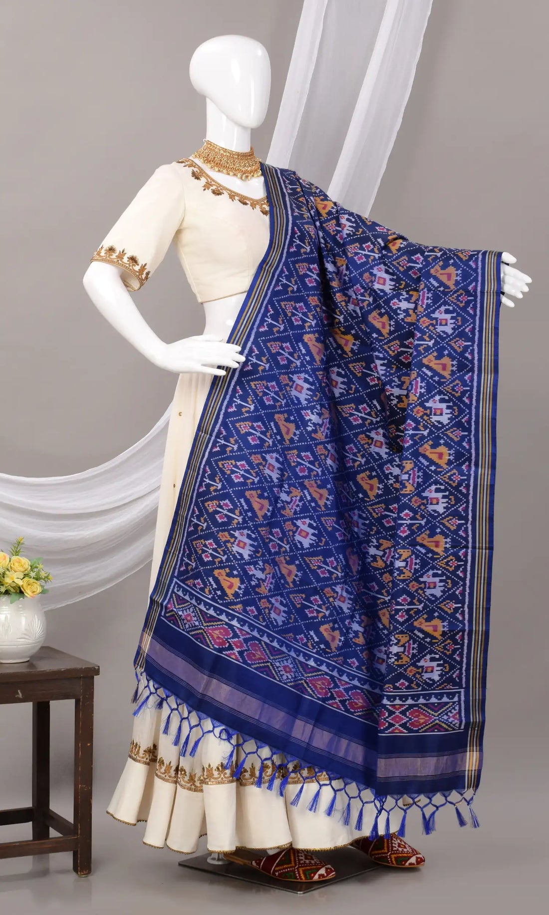 Single Ikat Patola Dupatta