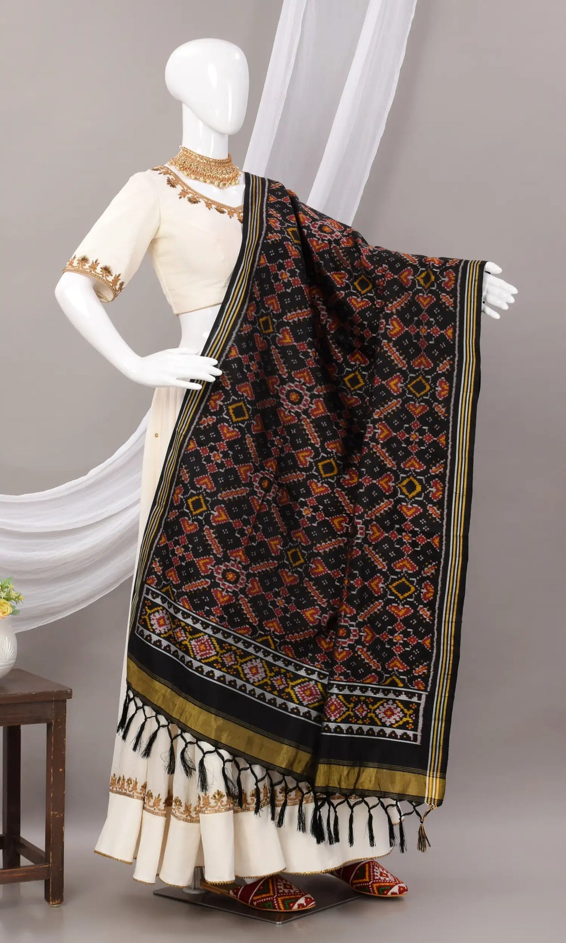 Single Ikat Patola Dupatta