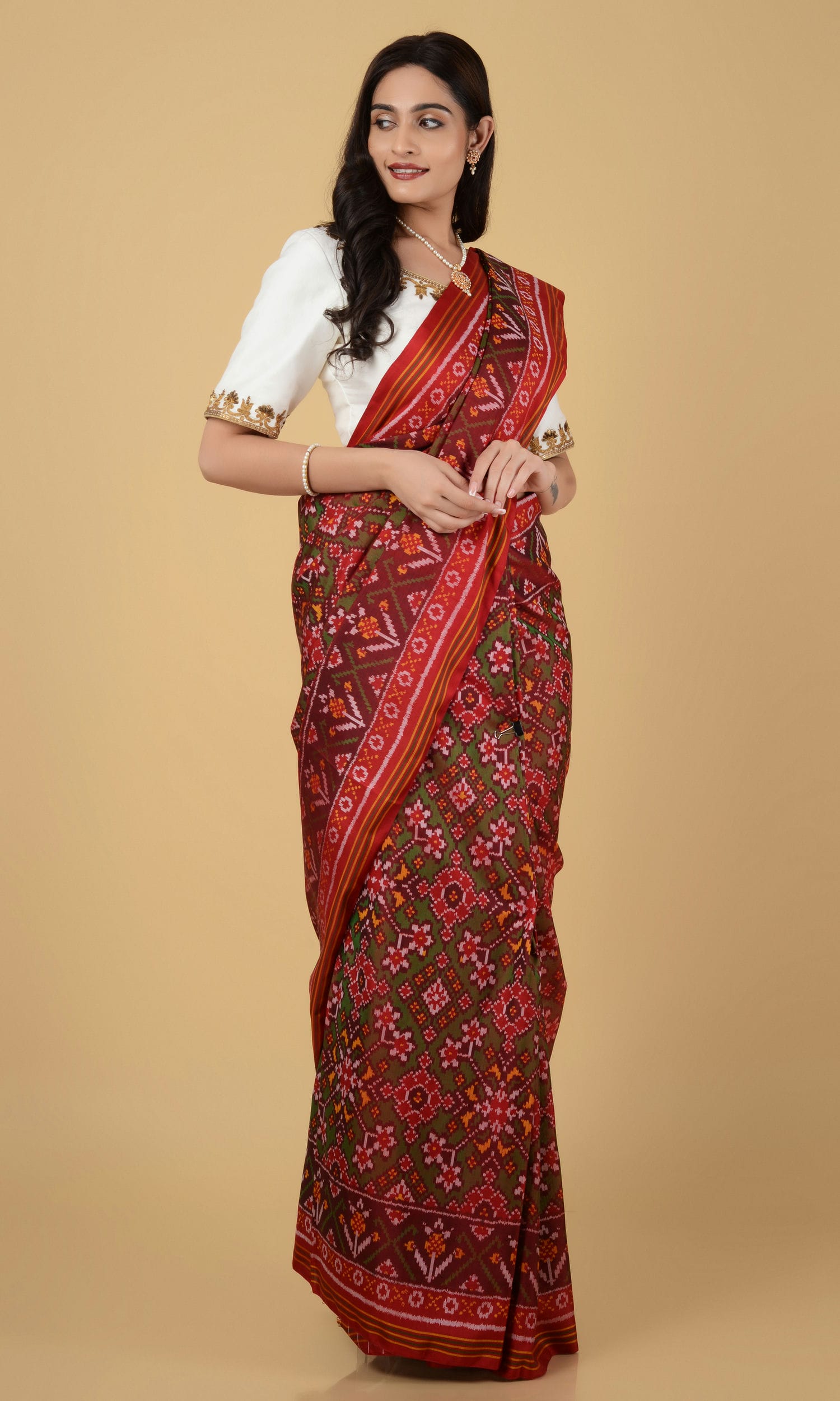 Single Ikat Patola Saree Nau Ratan