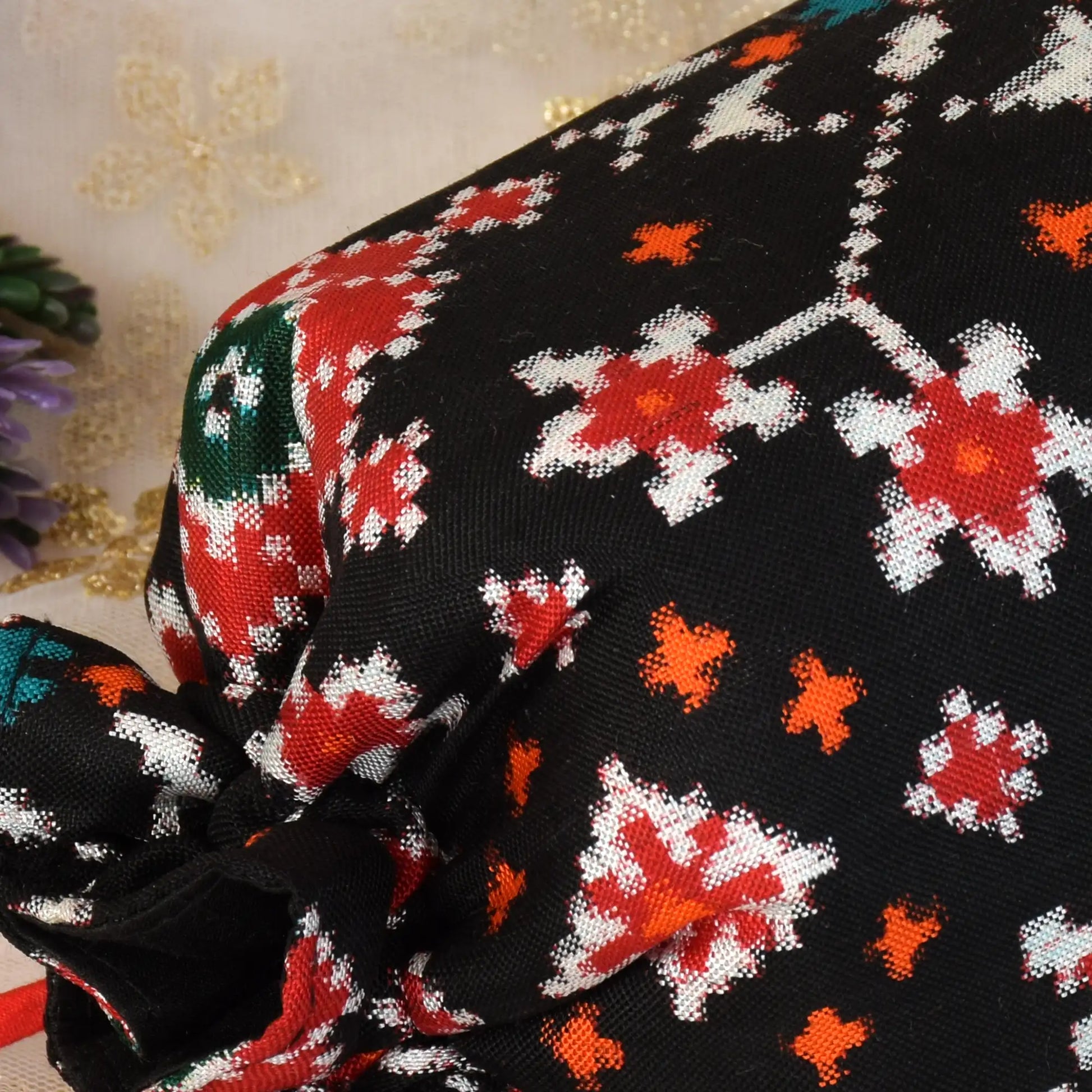 Double Ikat Patola Batwa