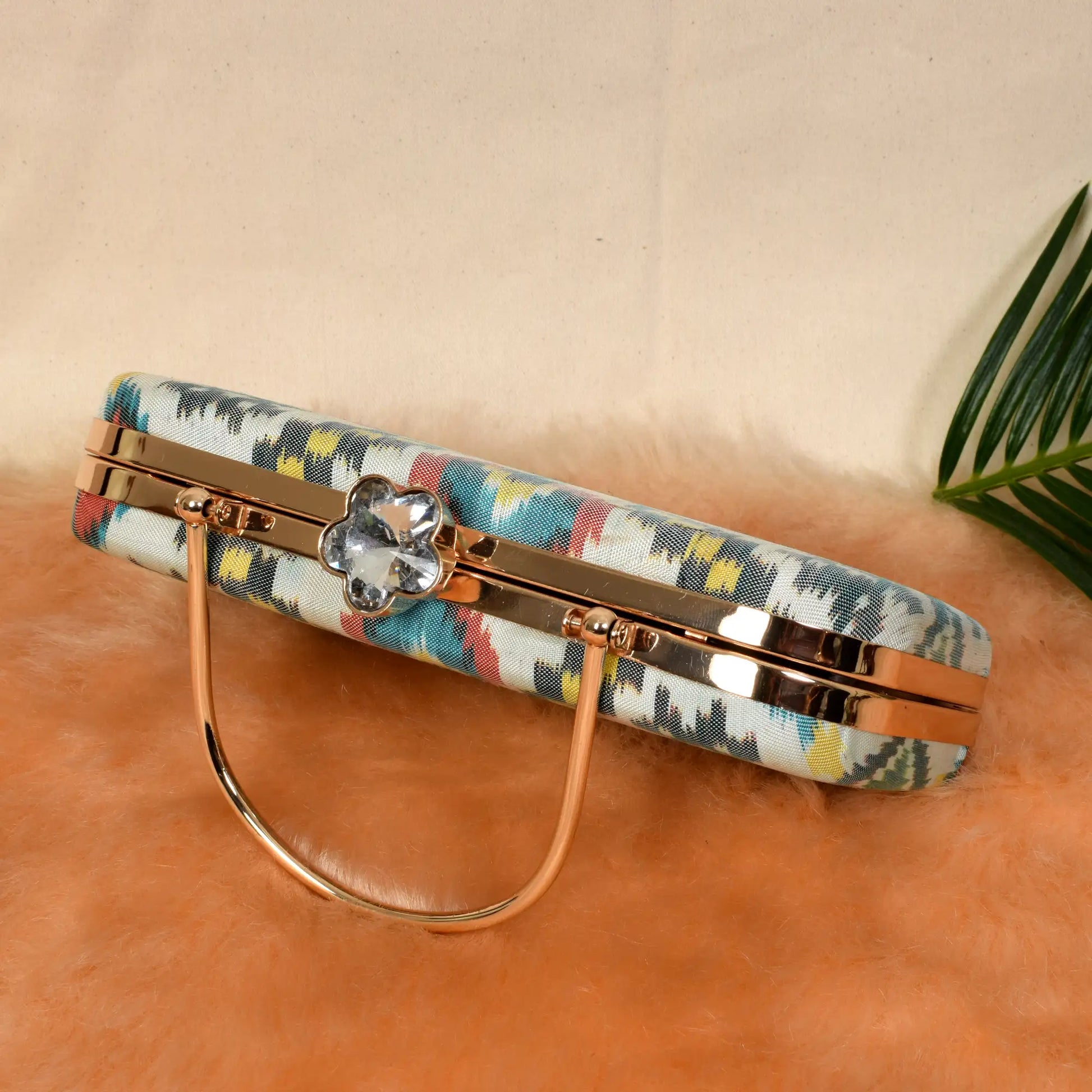 Single Ikat Patola Clutch