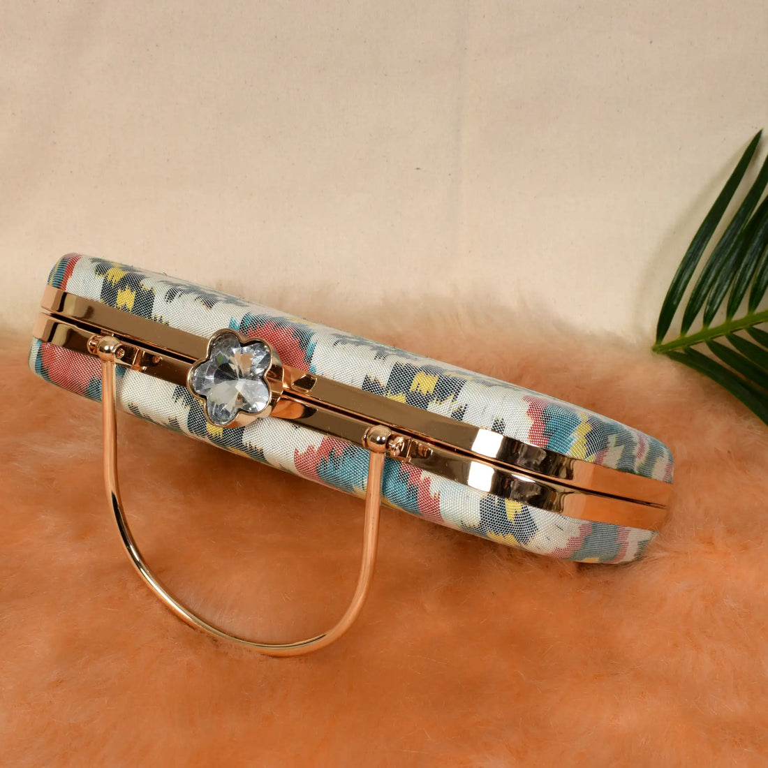 Single Ikat Patola Clutch