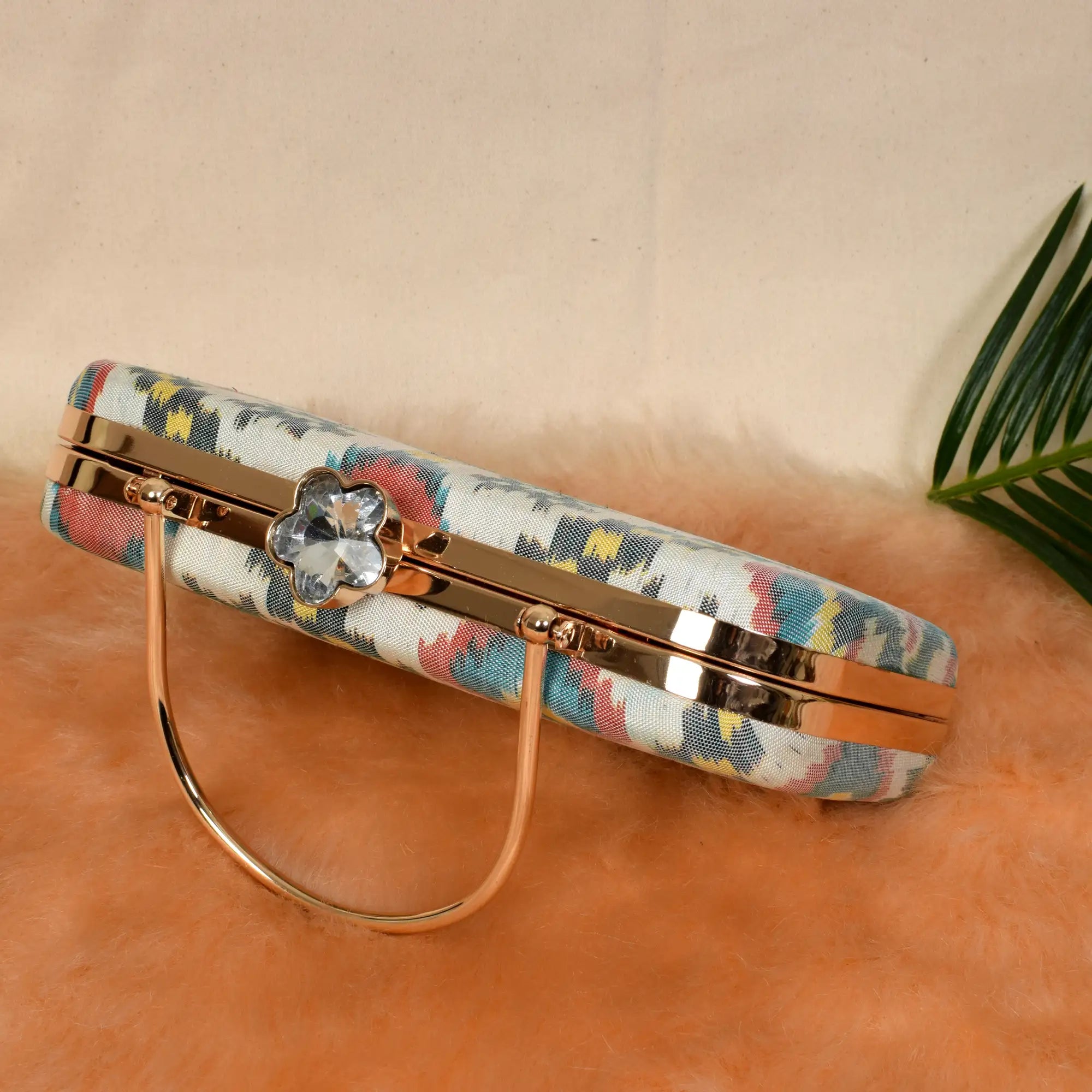 Single Ikat Patola Clutch
